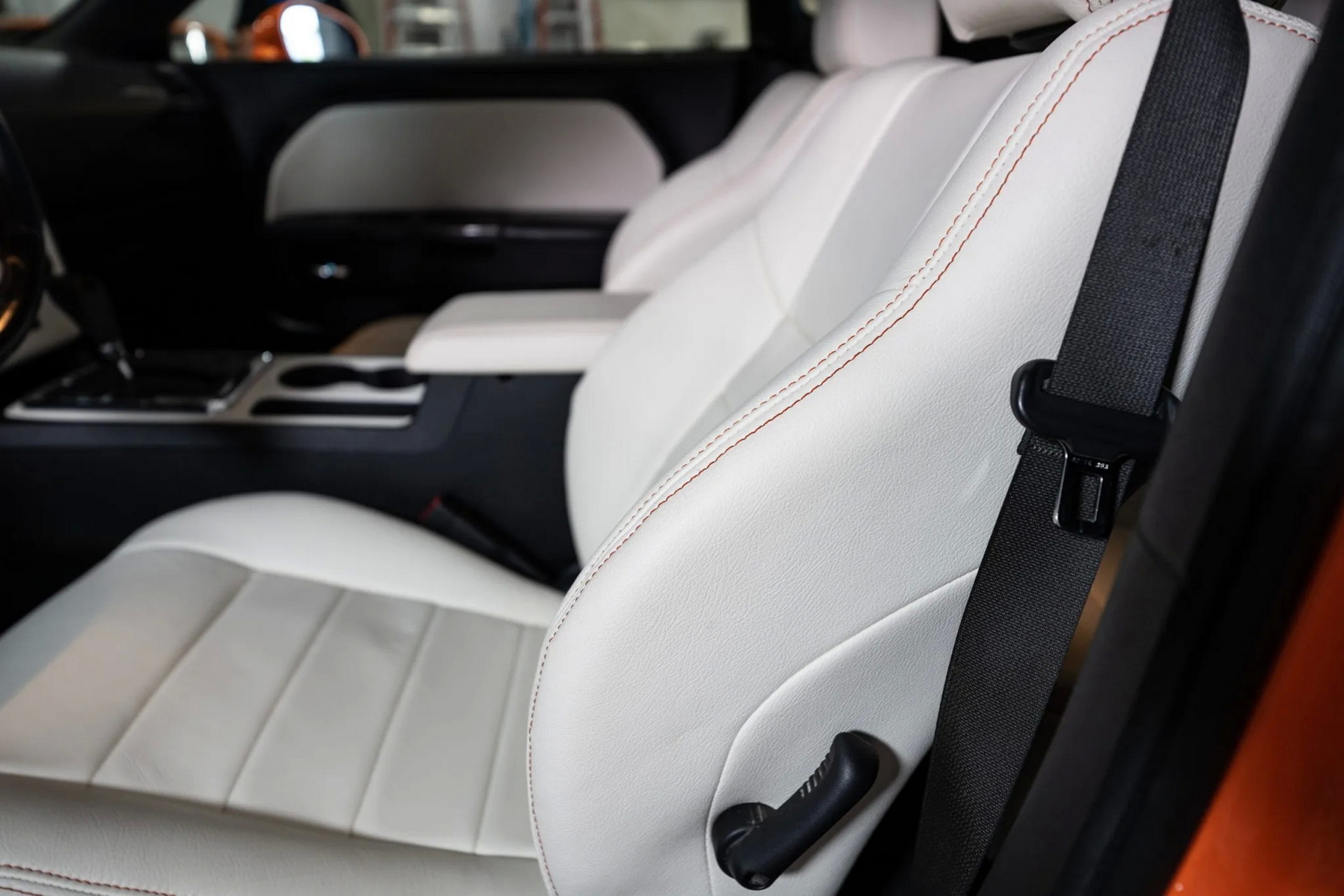 This 2010 Dodge Challenger Was Retromodded Into A 1971 Plymouth GTX