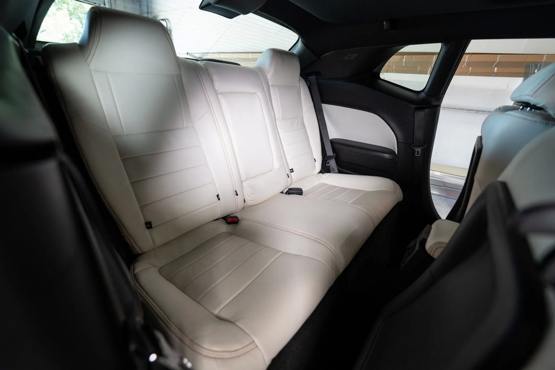 This 2010 Dodge Challenger Was Retromodded Into A 1971 Plymouth GTX