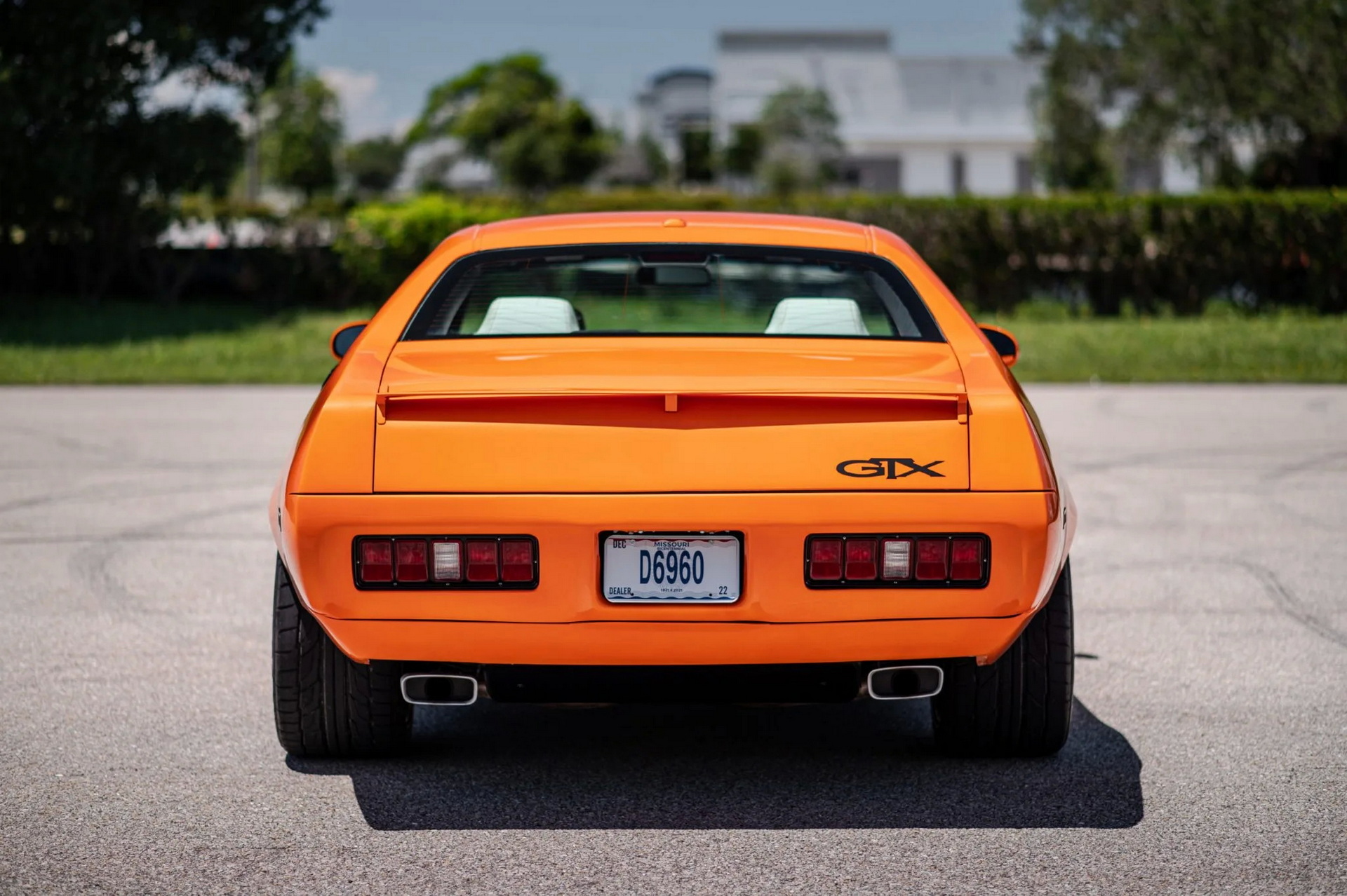 This 2010 Dodge Challenger Was Retromodded Into A 1971 Plymouth GTX