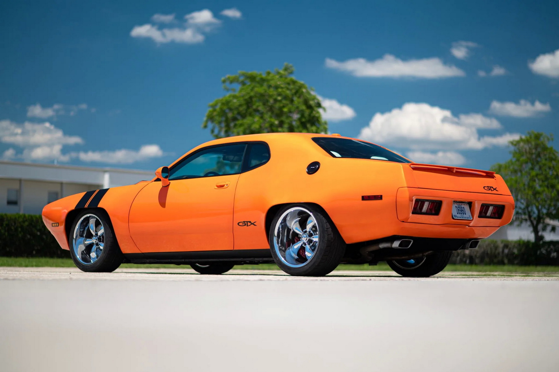This 2010 Dodge Challenger Was Retromodded Into A 1971 Plymouth GTX