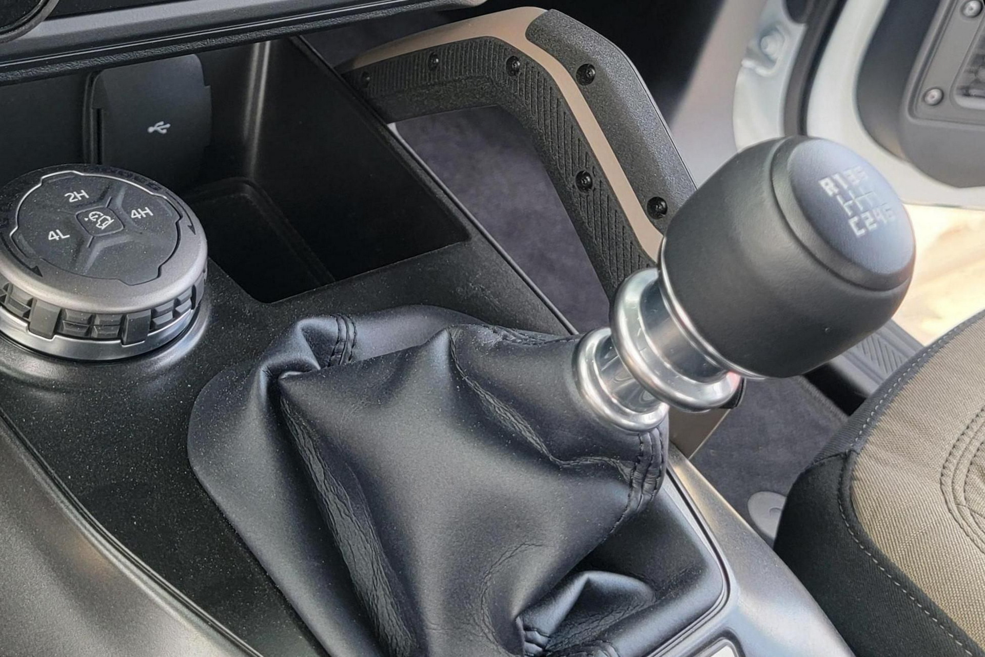 Skip The Line And Go Wild With This 900 Mile Overland-Focused 2021 Ford Bronco Big Bend