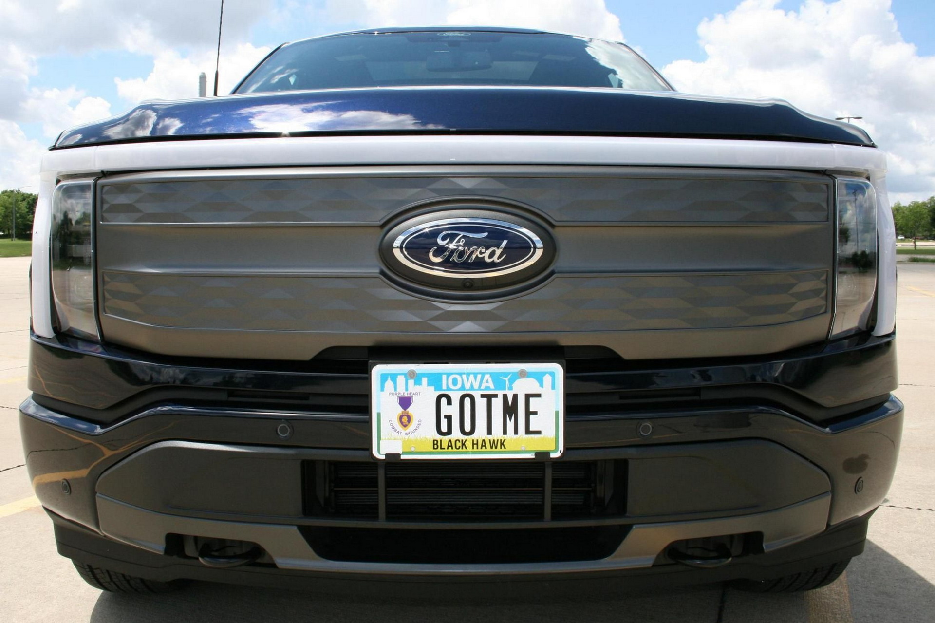 Skip The Line And Buy This 315-Mile Ford F-150 Lightning Up For Auction Right Now