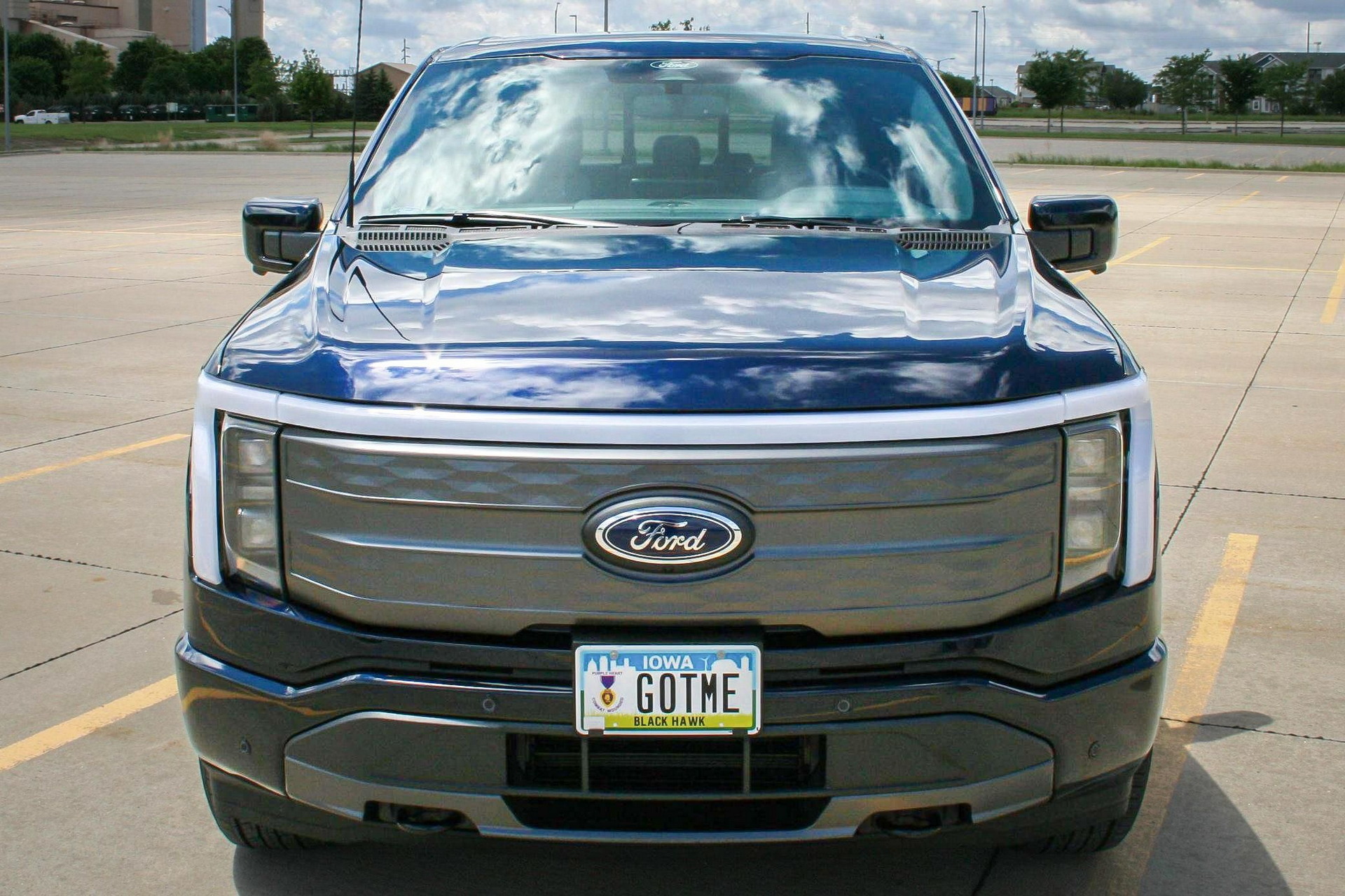 Skip The Line And Buy This 315-Mile Ford F-150 Lightning Up For Auction Right Now