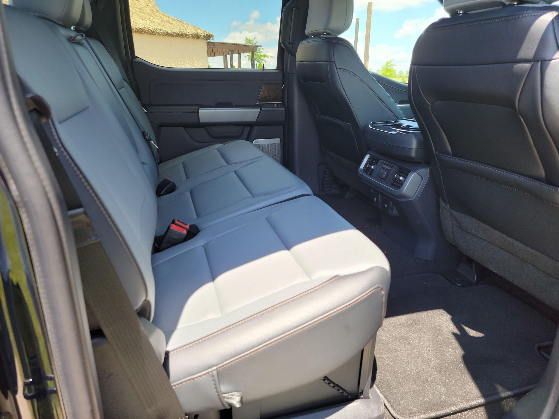 Skip The Line And Buy This 315-Mile Ford F-150 Lightning Up For Auction Right Now