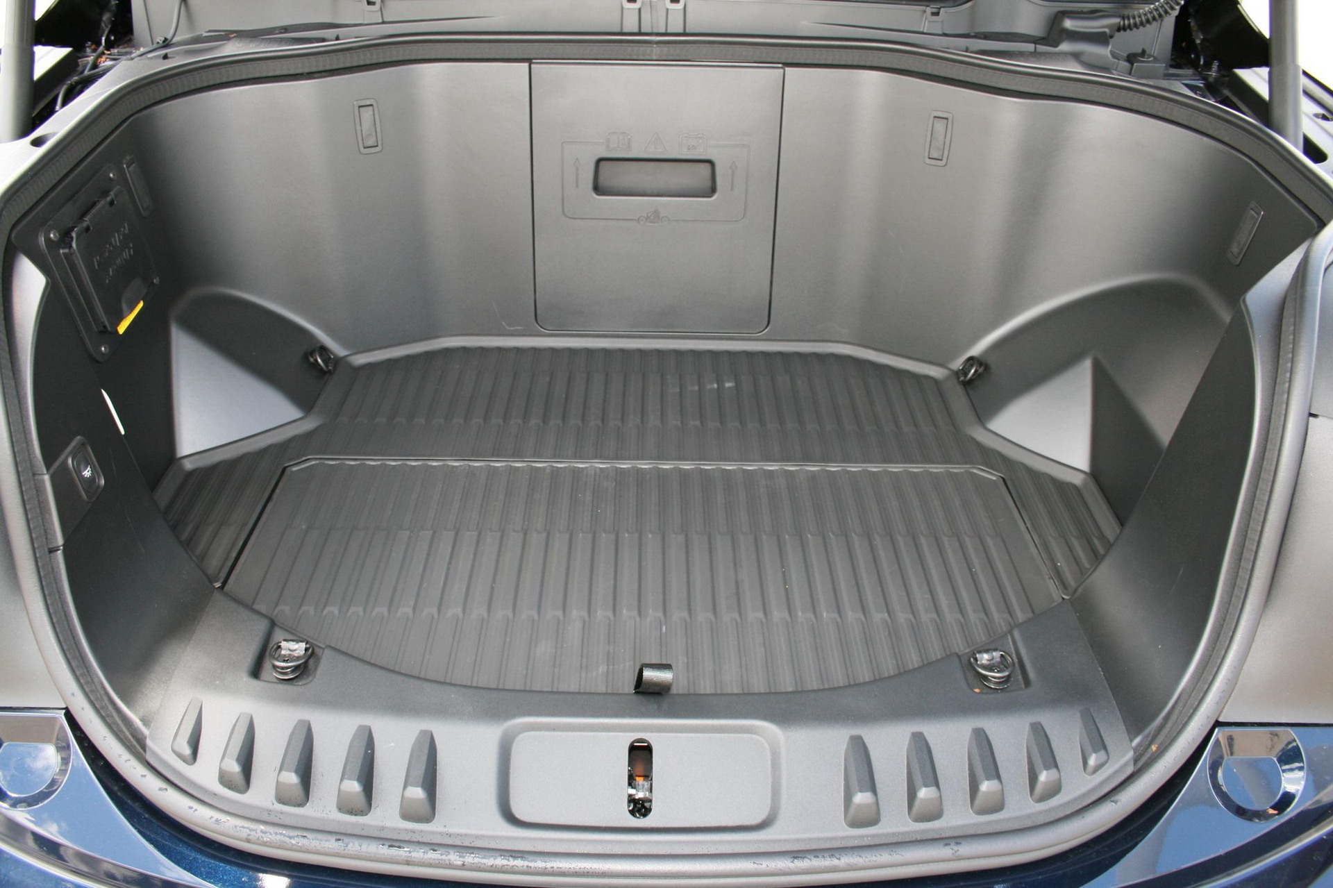 Skip The Line And Buy This 315-Mile Ford F-150 Lightning Up For Auction Right Now