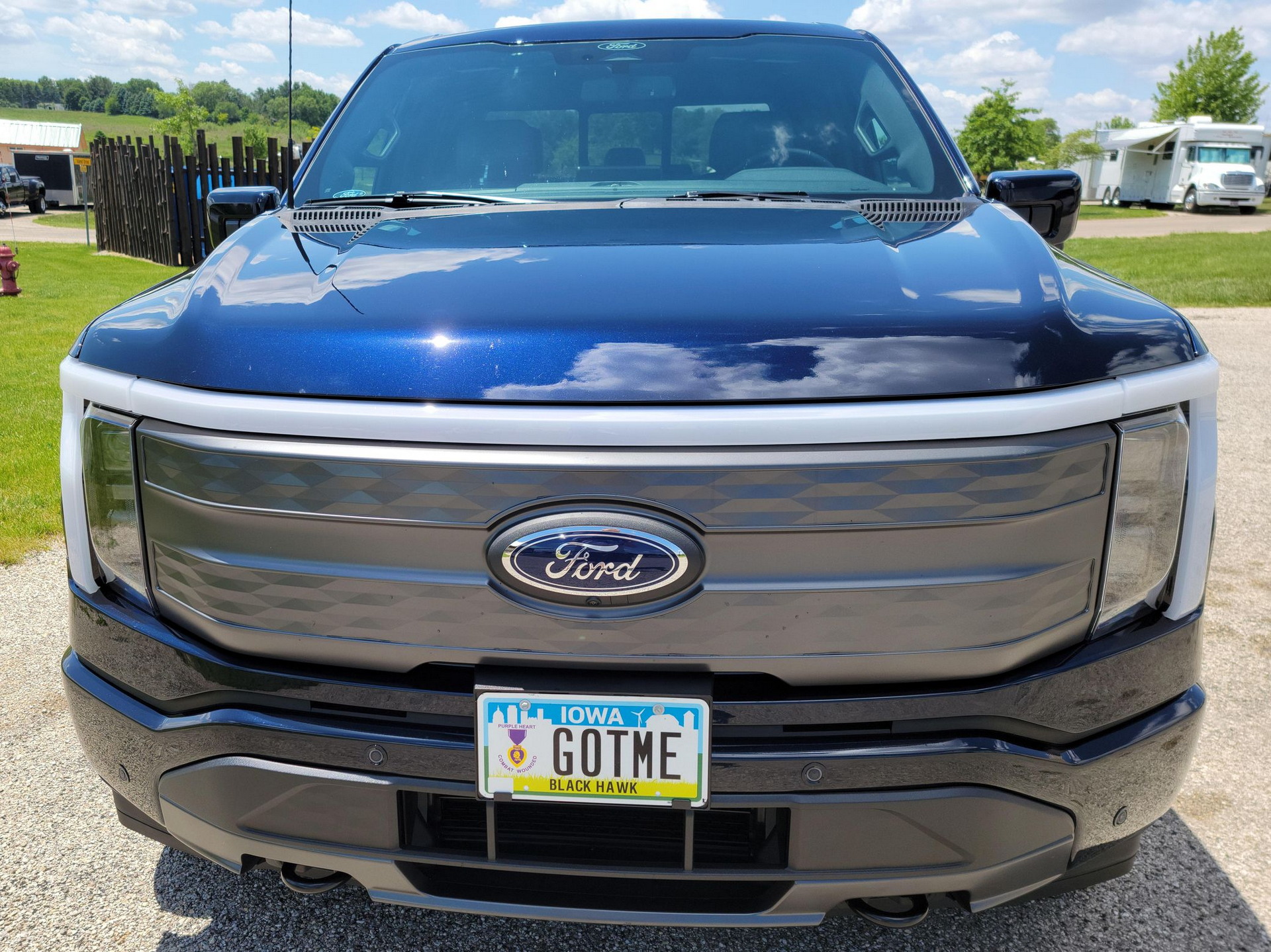 Skip The Line And Buy This 315-Mile Ford F-150 Lightning Up For Auction Right Now