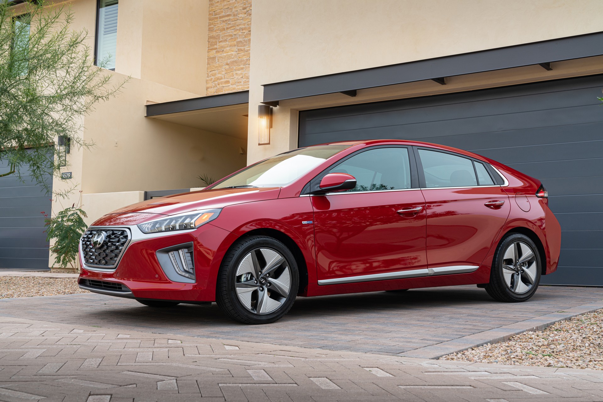 Hyundai Is Killing The Original Ioniq This Summer