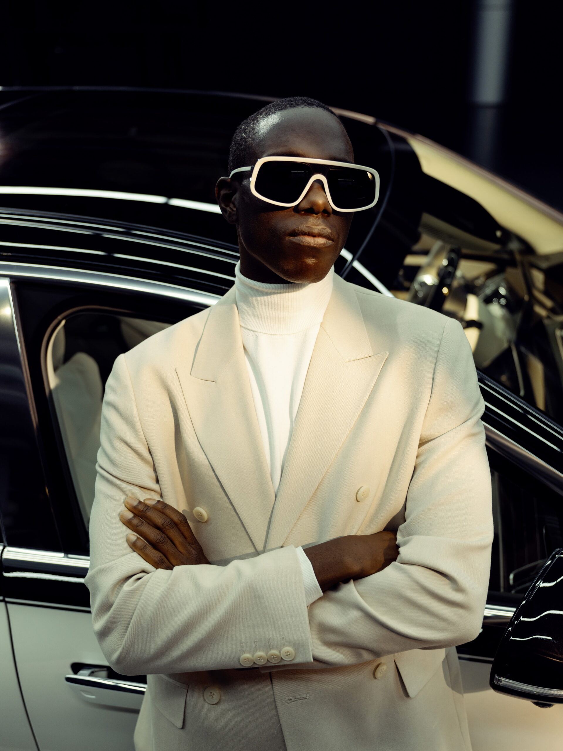 Maybach Designs Ultra Expensive Sunglasses Made Of Gold, Titanium, And The Horn Of A Water Buffalo