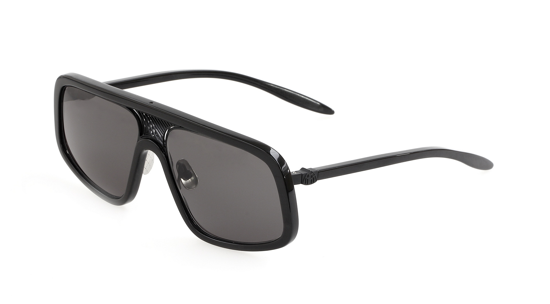 Maybach Designs Ultra Expensive Sunglasses Made Of Gold, Titanium, And The Horn Of A Water Buffalo