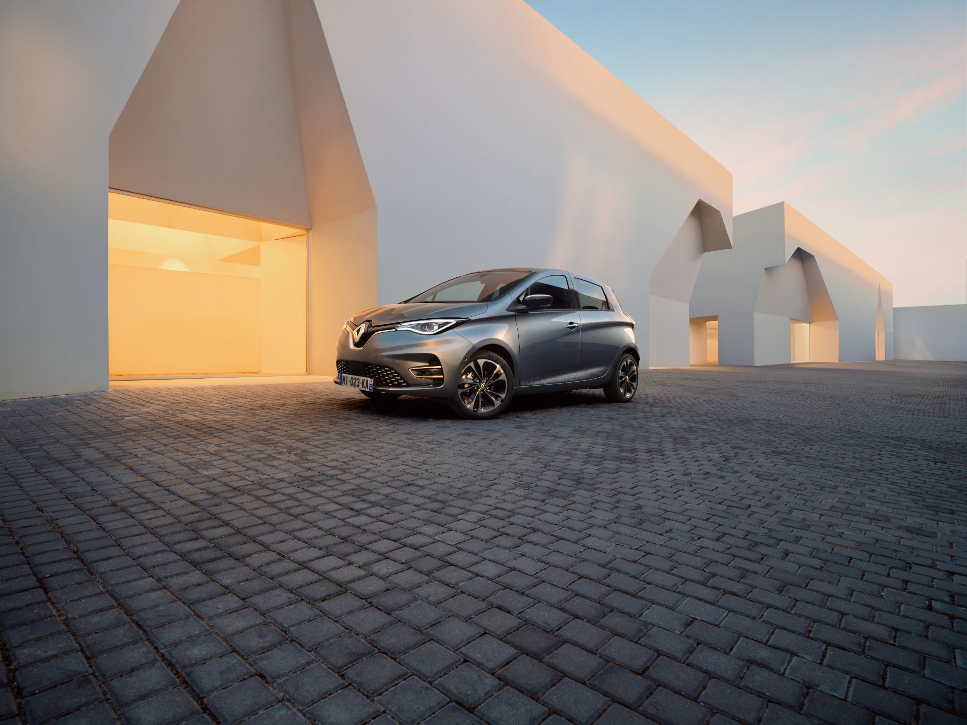 Renault Zoe EV Gets Mild Updates For 2022