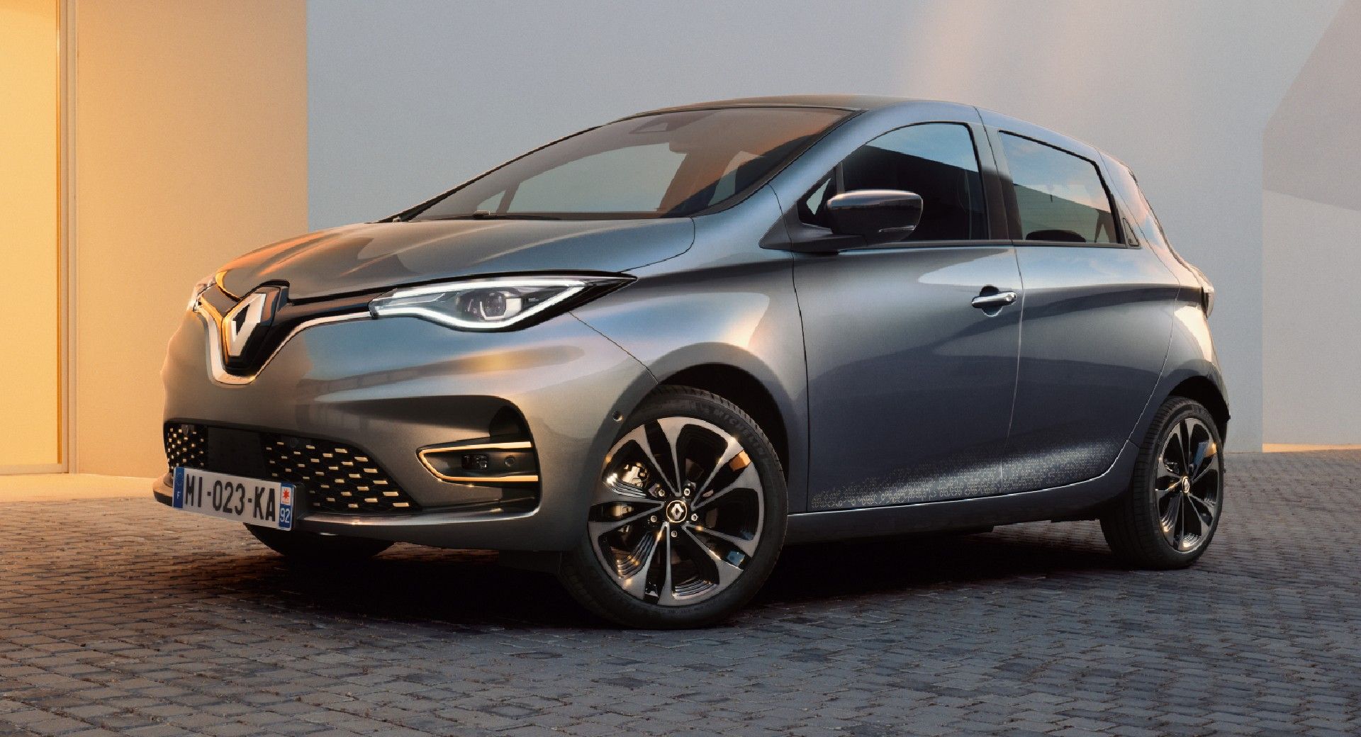 Renault Zoe EV Gets Mild Updates For 2022