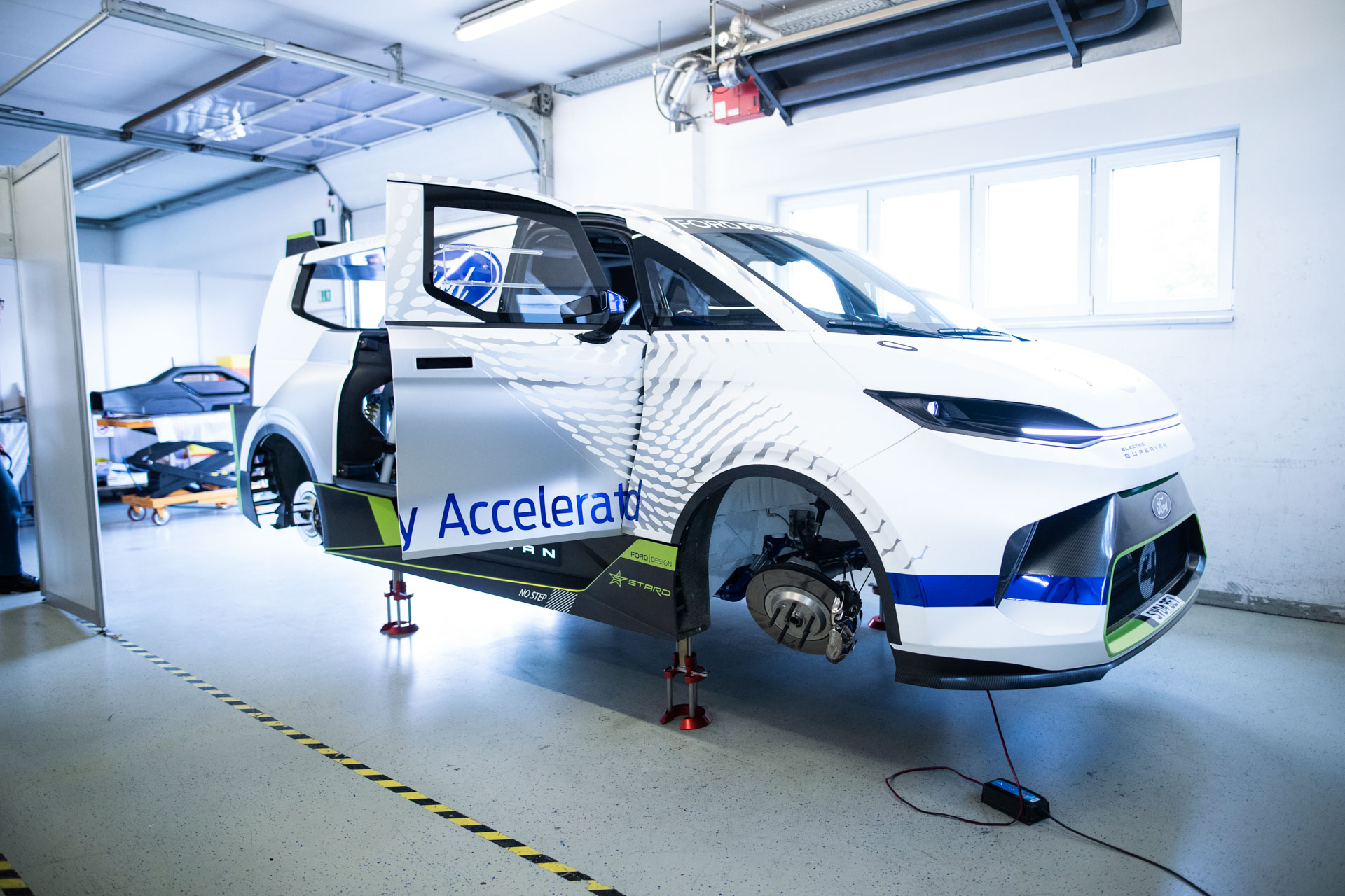 2,000-HP Ford Pro Electric SuperVan Concept Does 60 MPH In Less Than 2 Seconds