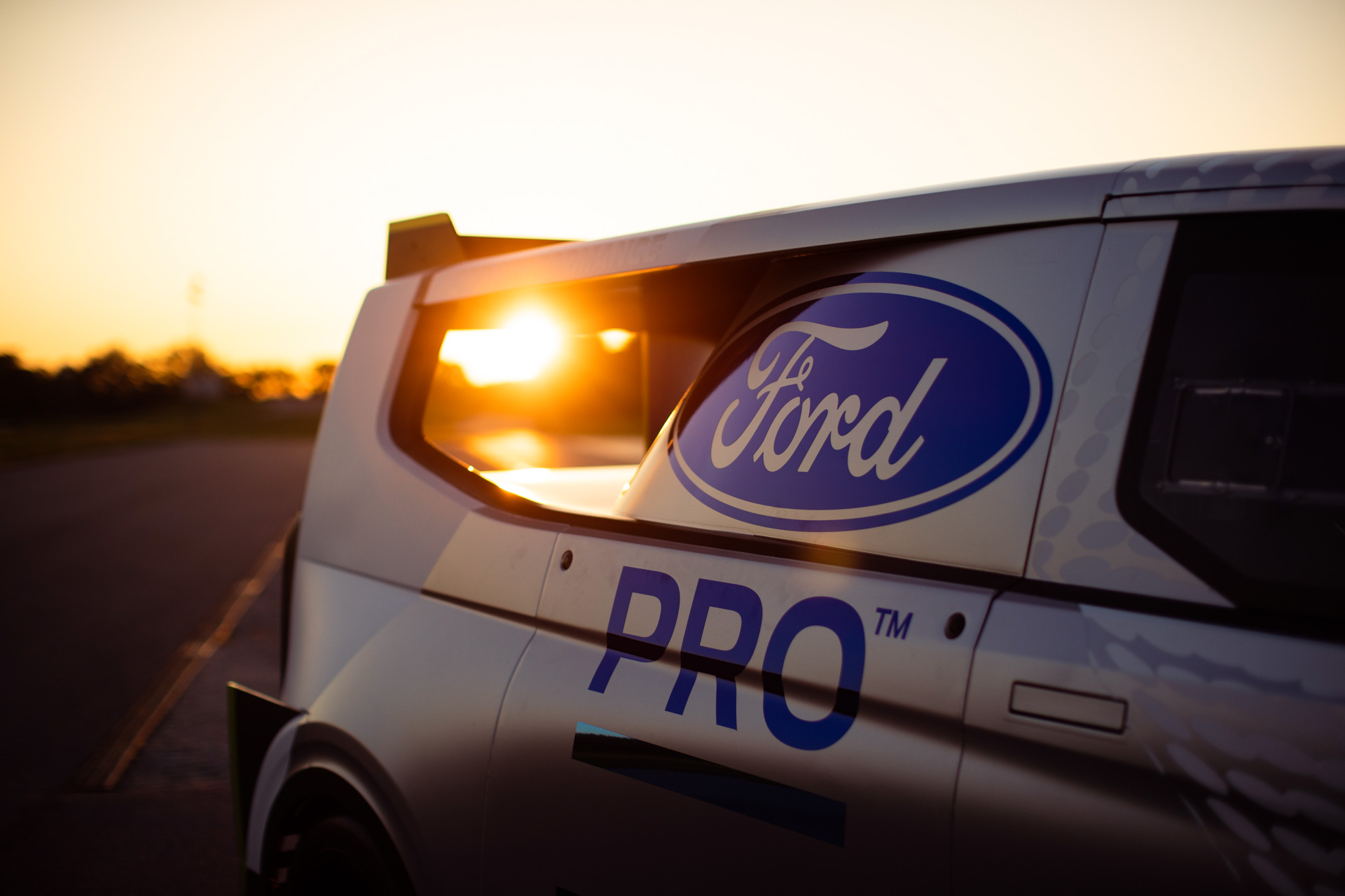 2,000-HP Ford Pro Electric SuperVan Concept Does 60 MPH In Less Than 2 Seconds