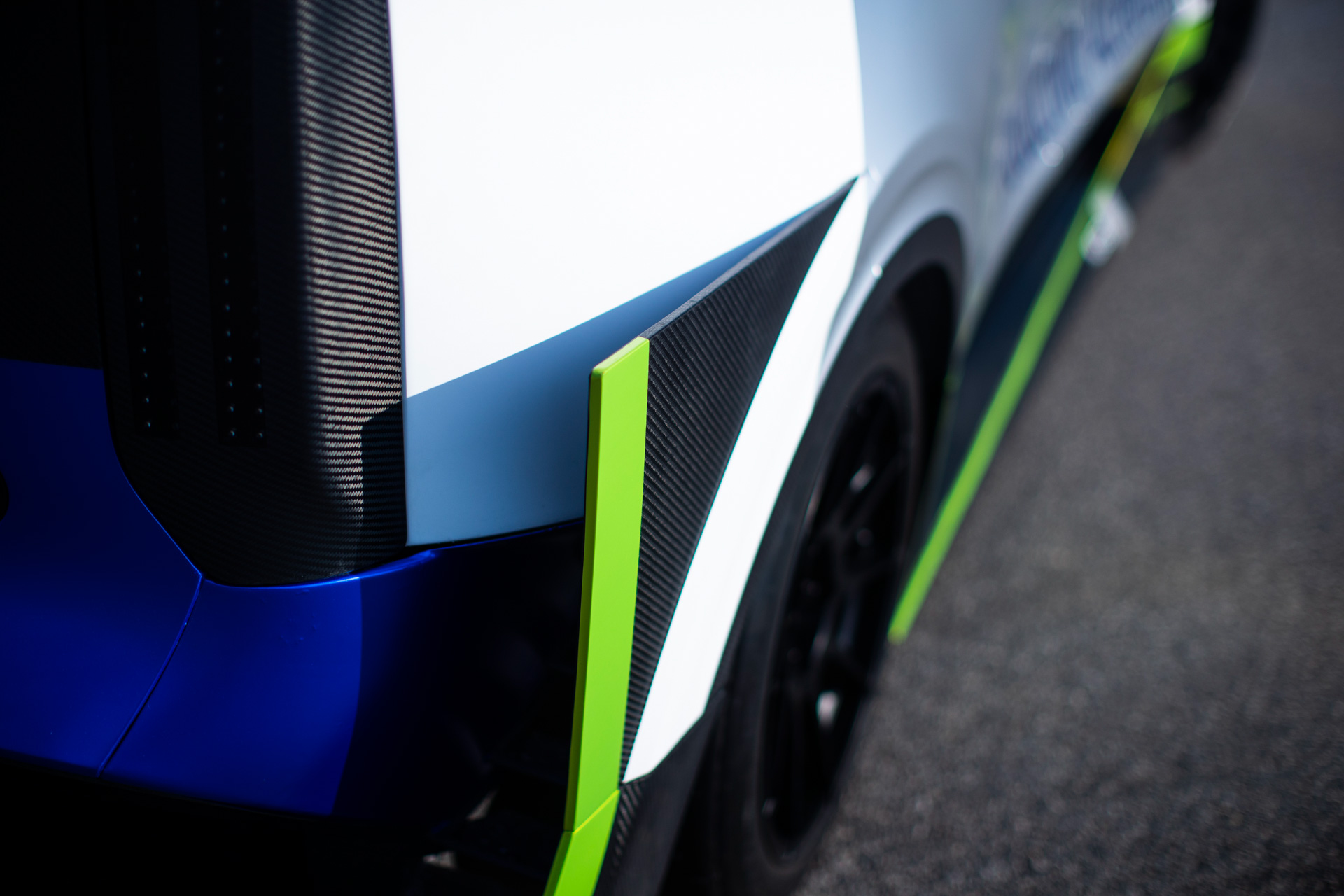 2,000-HP Ford Pro Electric SuperVan Concept Does 60 MPH In Less Than 2 Seconds