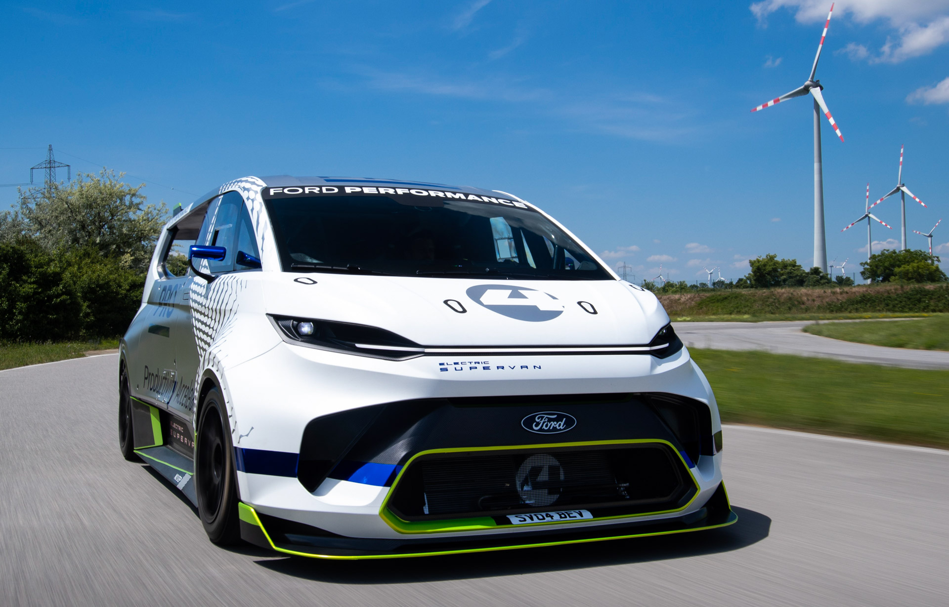 2,000-HP Ford Pro Electric SuperVan Concept Does 60 MPH In Less Than 2 Seconds