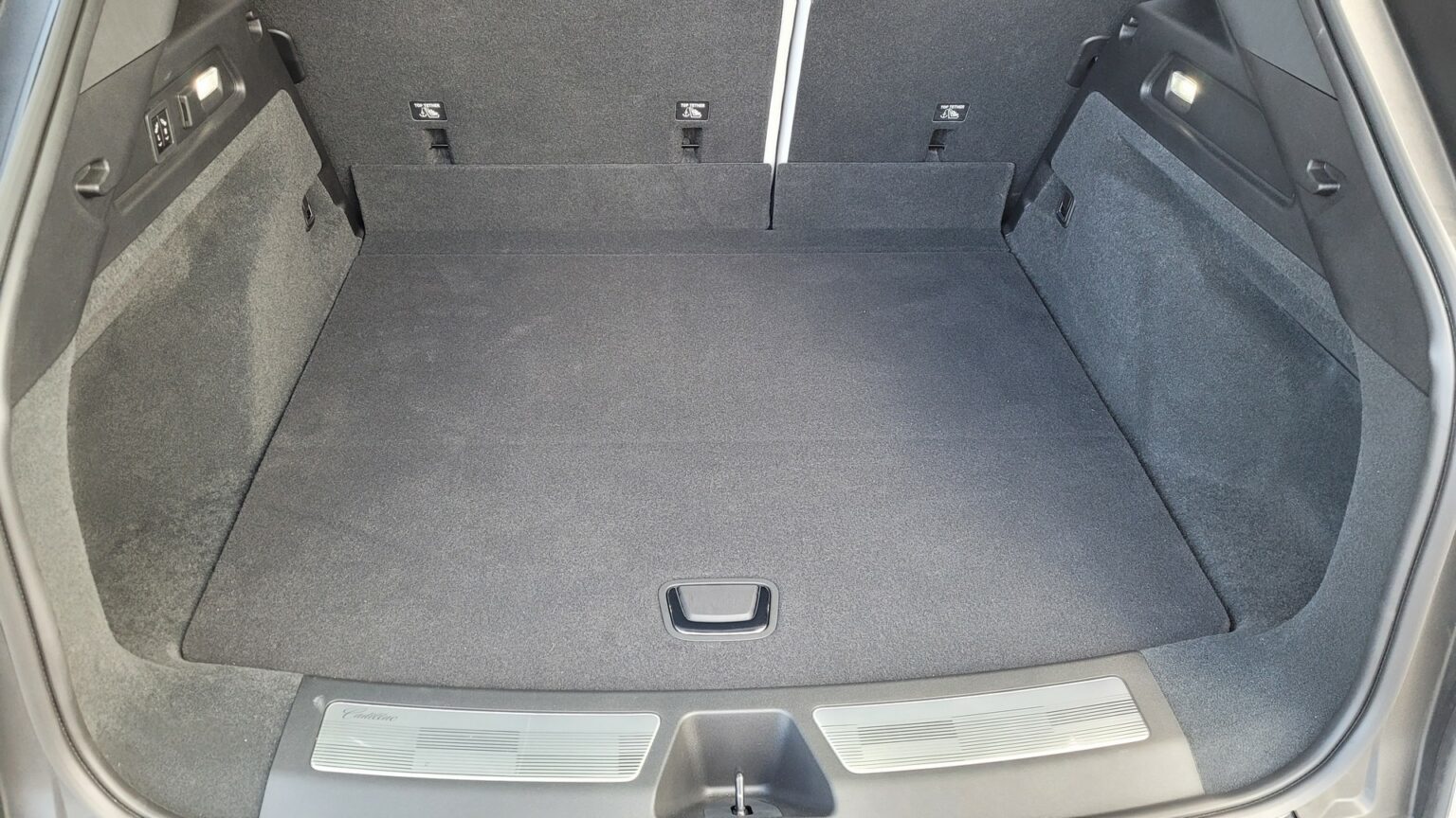 2023-Cadillac-Lyriq-230-1536x864.jpg