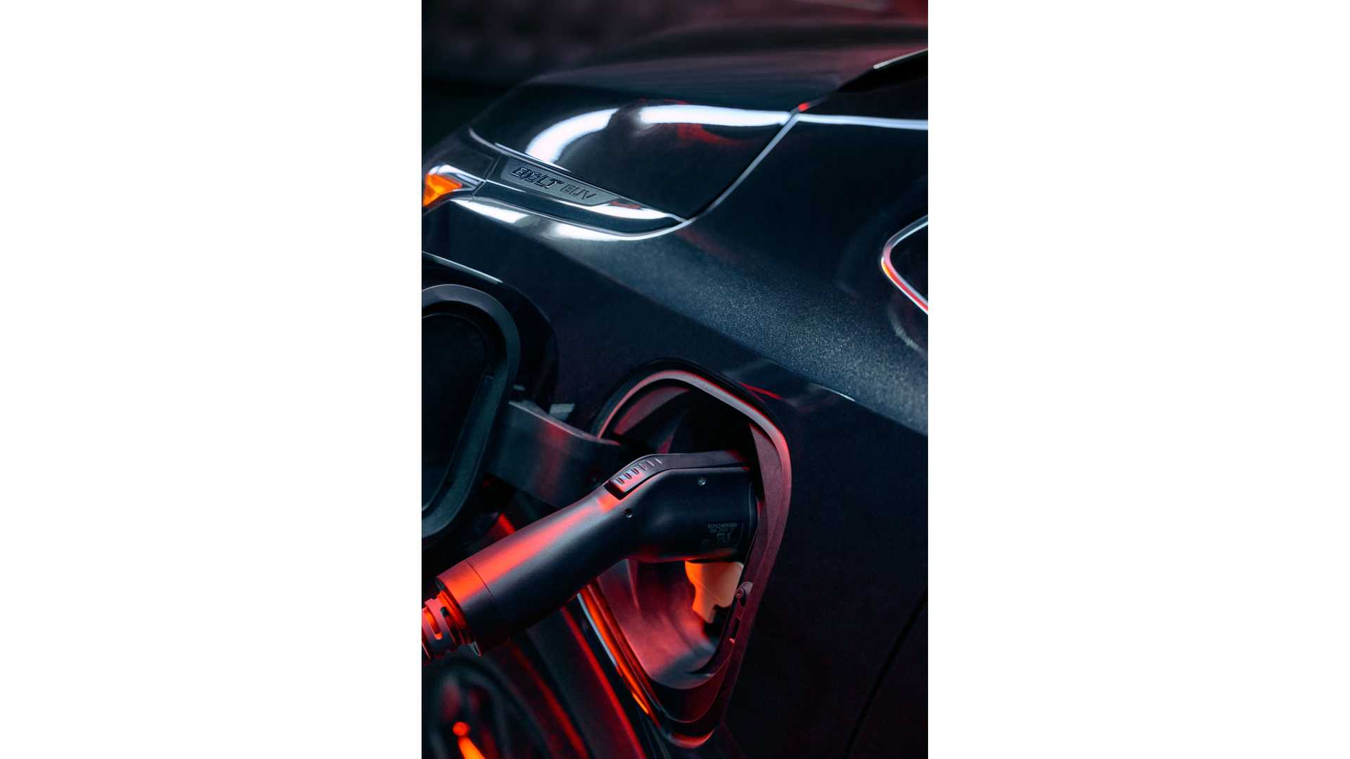 Chevrolet Slashes 2023 Bolt EV And EUV Prices By Up To $6,300