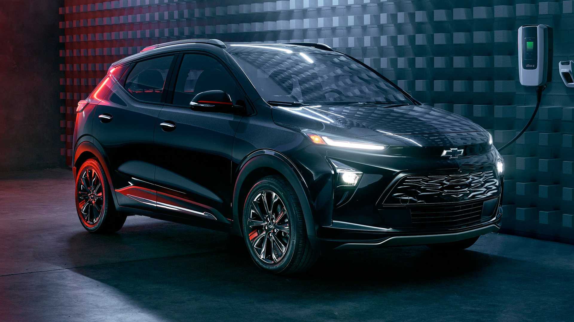 Chevrolet Slashes 2023 Bolt EV And EUV Prices By Up To $6,300