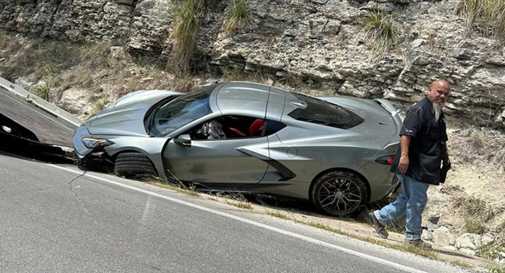  Oh No, This Is The First 2023 Chevy Corvette Stingray That’s Crashed