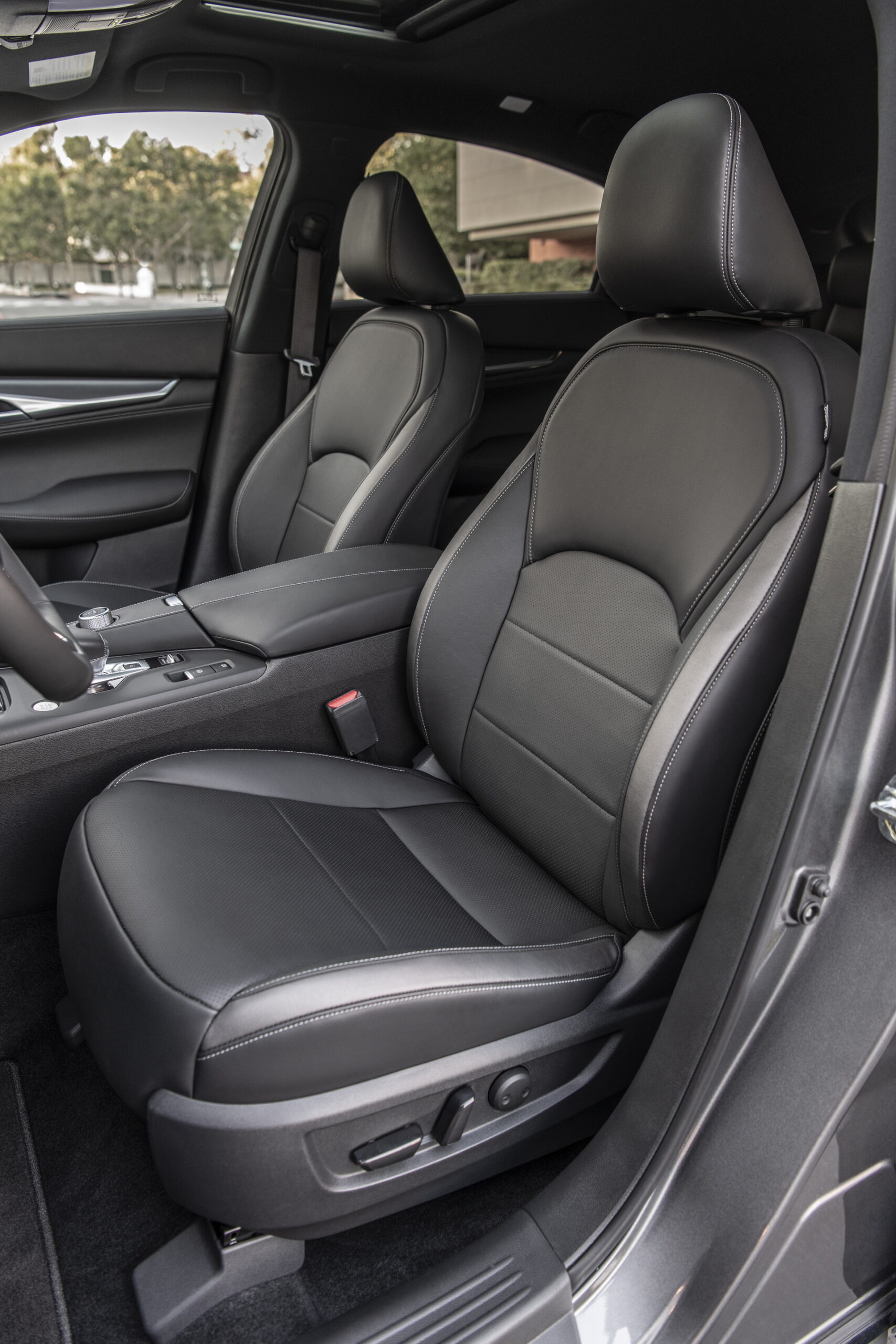 2023 Infiniti QX55 Gets More Standard Features, But It’s $2,650 More Expensive Too