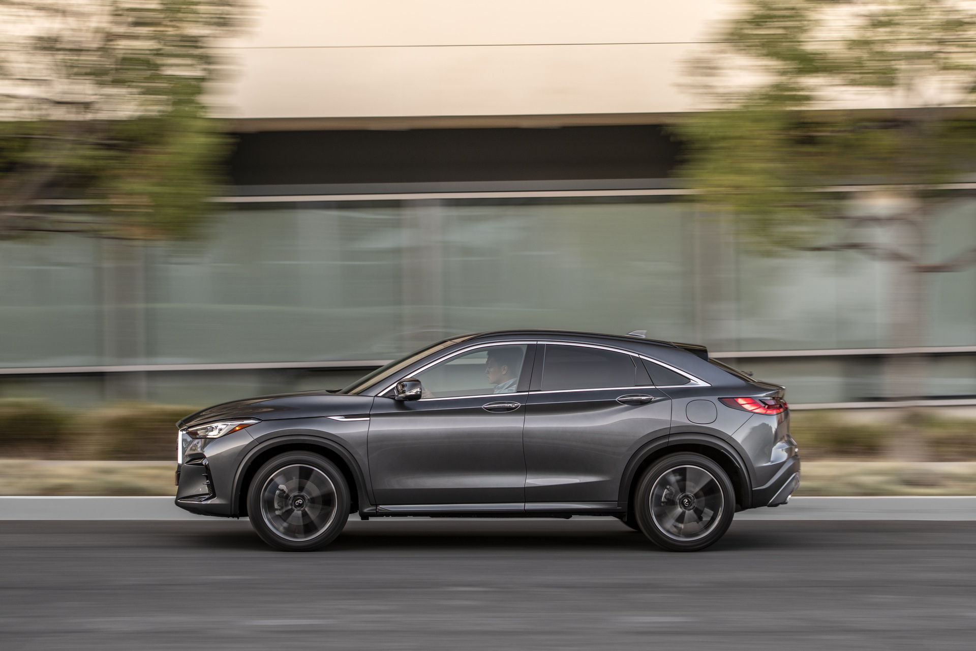 2023 Infiniti QX55 Gets More Standard Features, But It’s $2,650 More Expensive Too