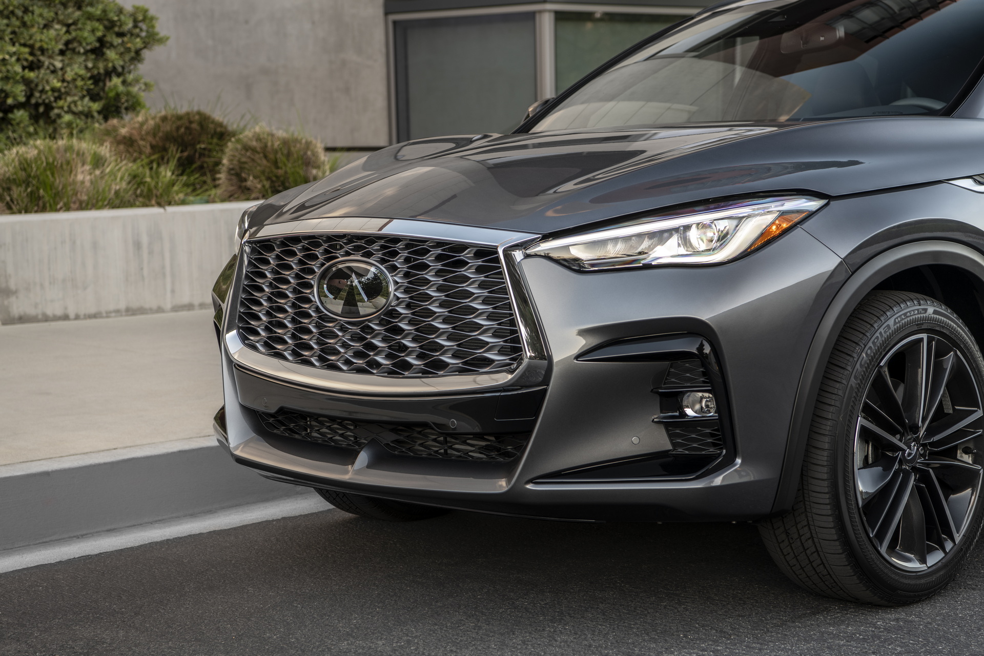 2023 Infiniti QX55 Gets More Standard Features, But It’s $2,650 More Expensive Too