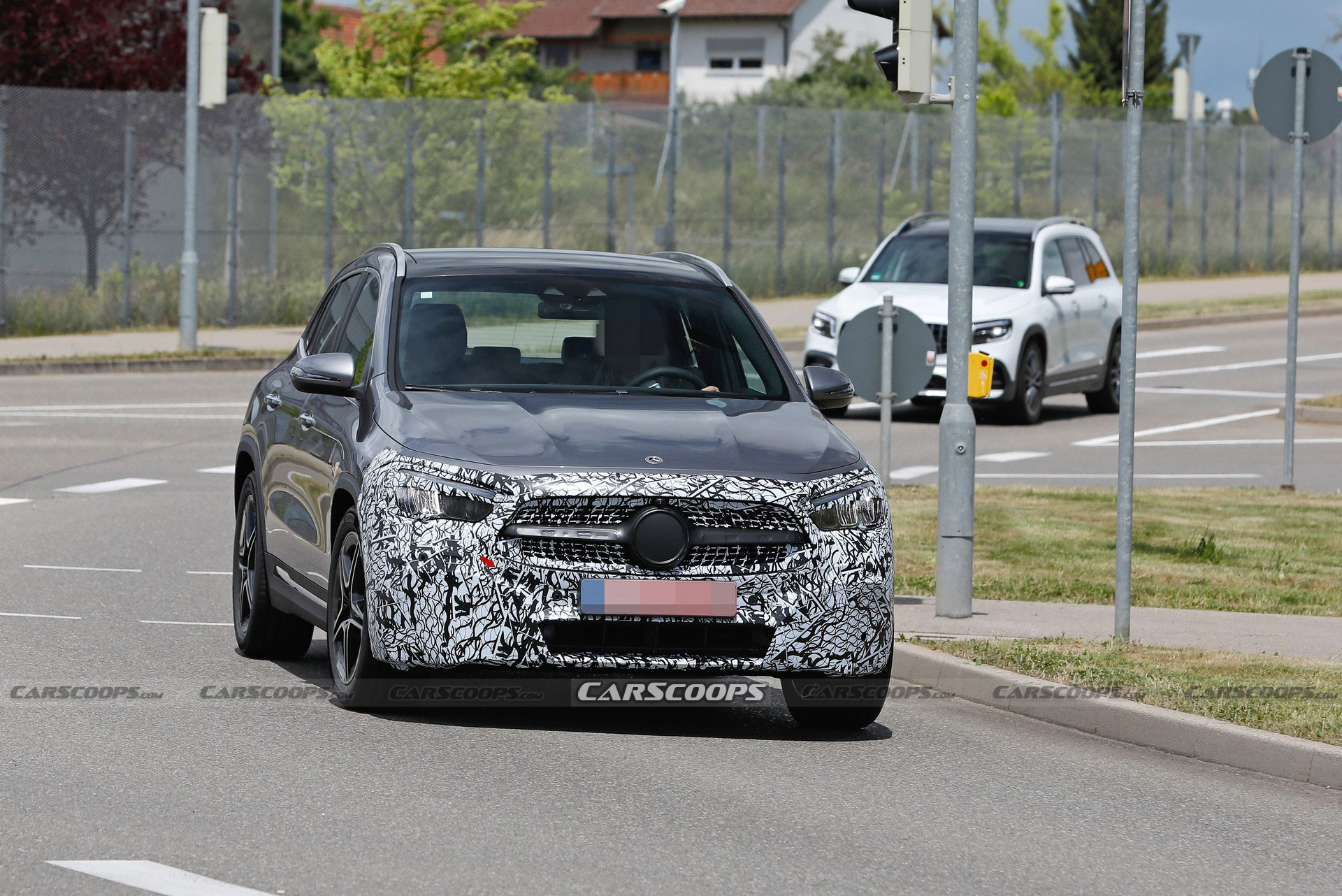 Facelifted Mercedes GLA Spied With Minor Updates