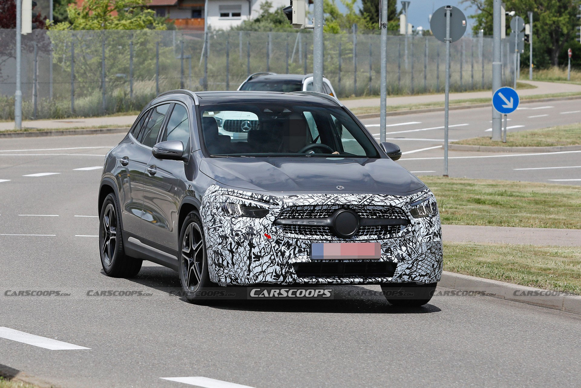 Facelifted Mercedes GLA Spied With Minor Updates
