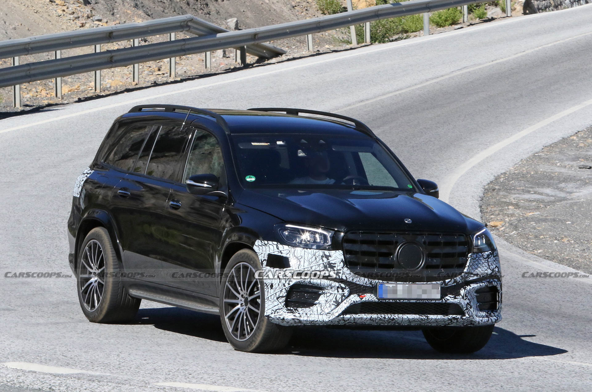 Is The 2024 Mercedes-Benz GLS Switching To Four-Cylinder Power?