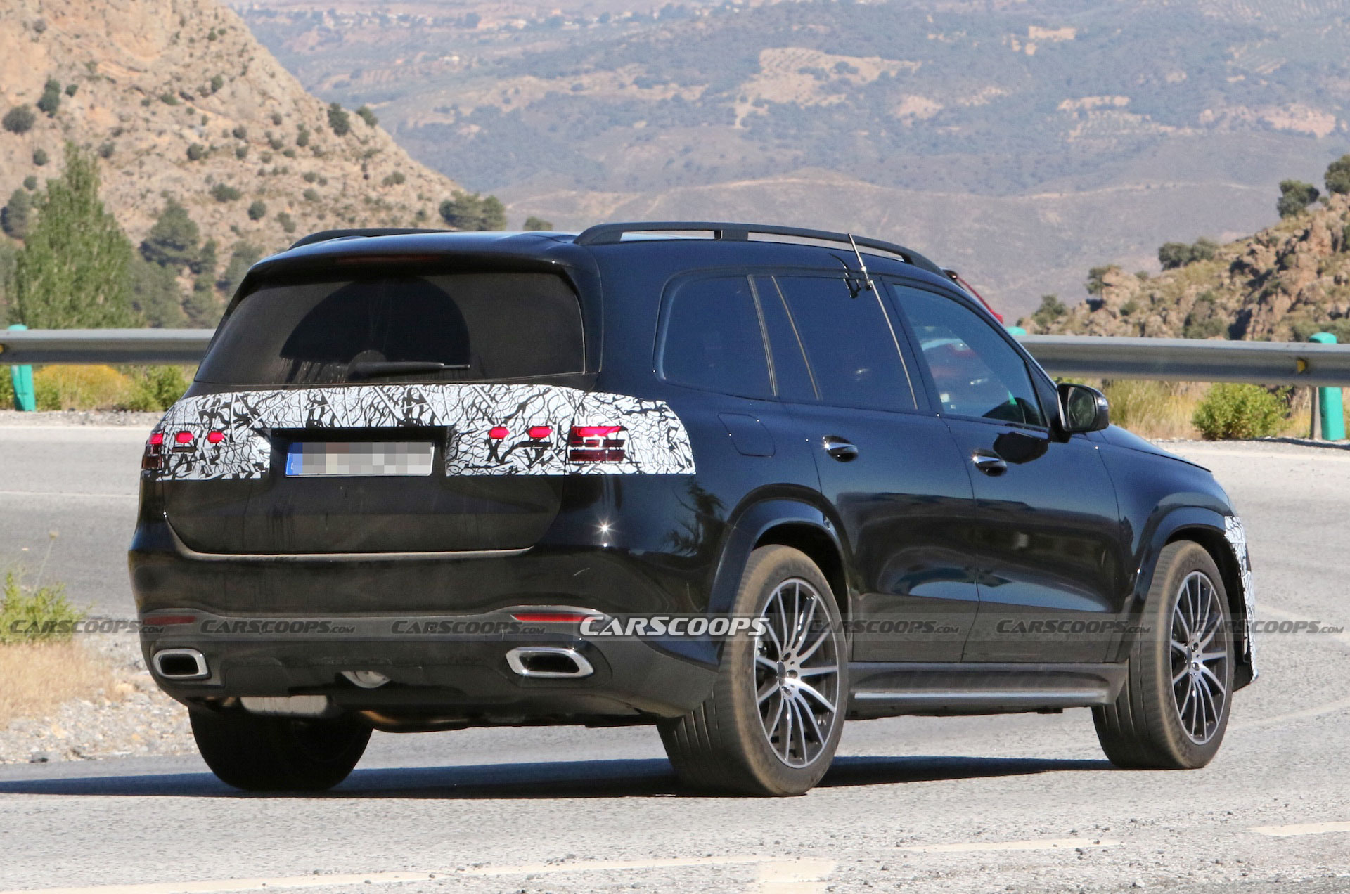 Is The 2024 Mercedes-Benz GLS Switching To Four-Cylinder Power?