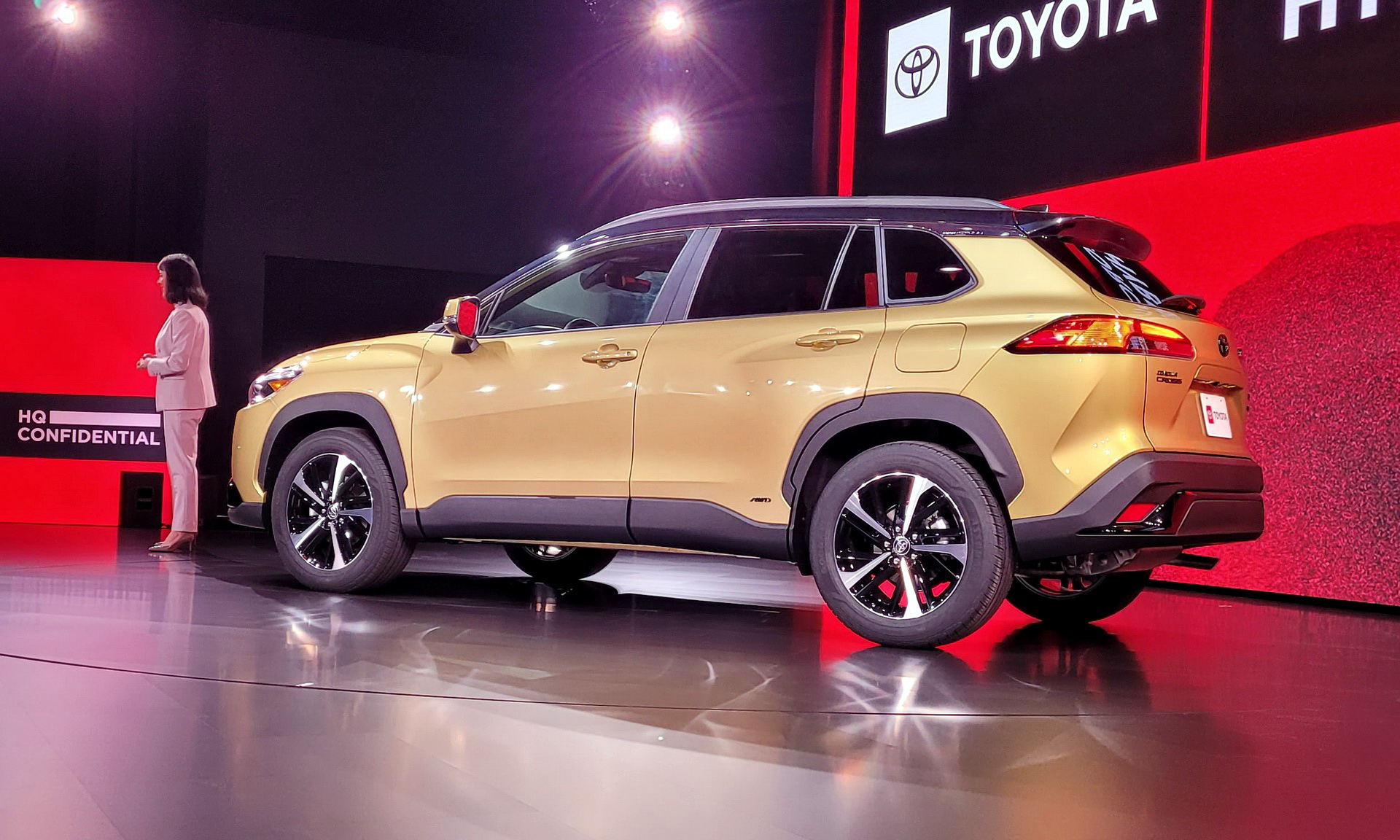 2023 Toyota Corolla Cross Hybrid Arrives In America With 194 HP And 37 MPG Combined