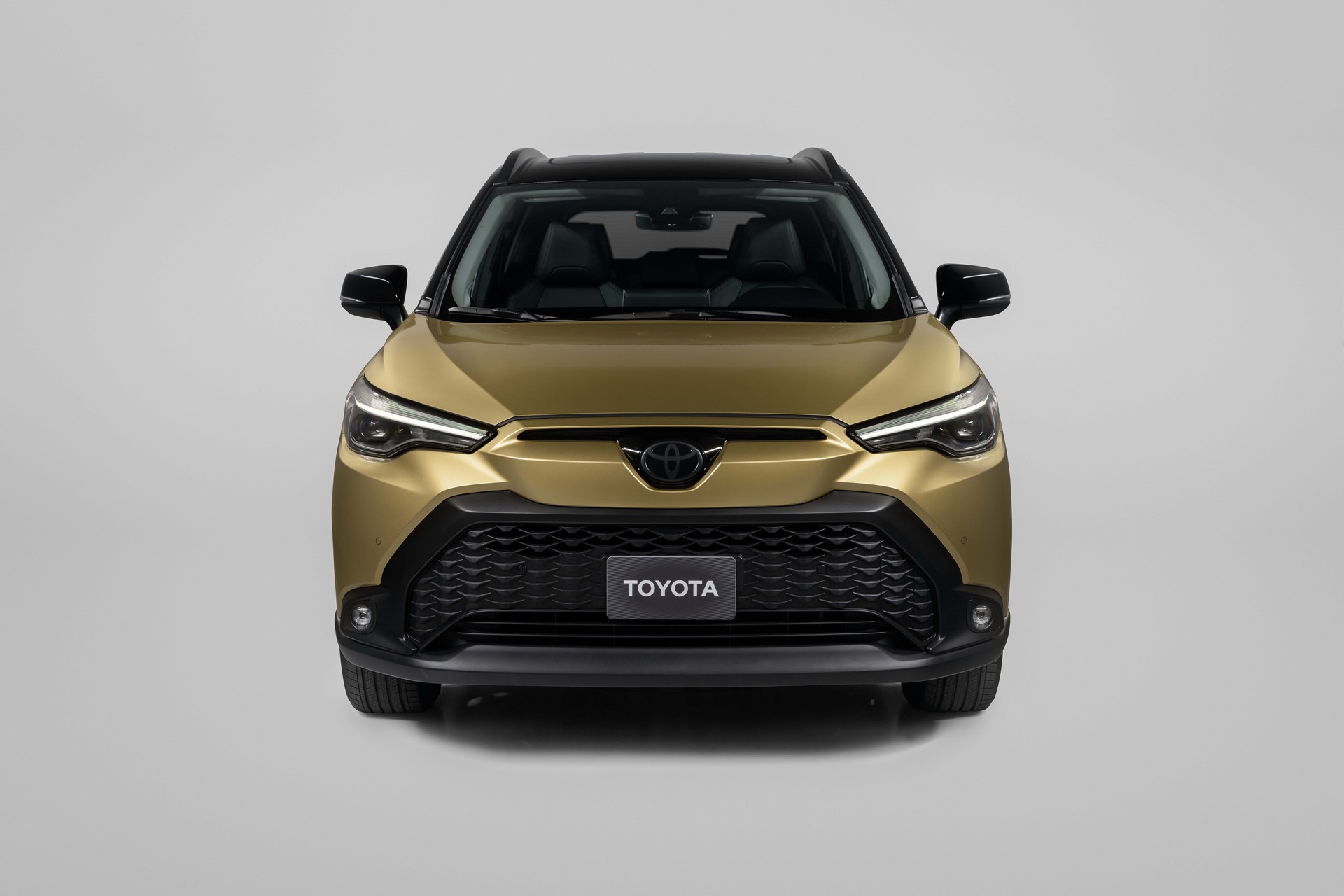 2023 Toyota Corolla Cross Hybrid Arrives In America With 194 HP And 37 MPG Combined