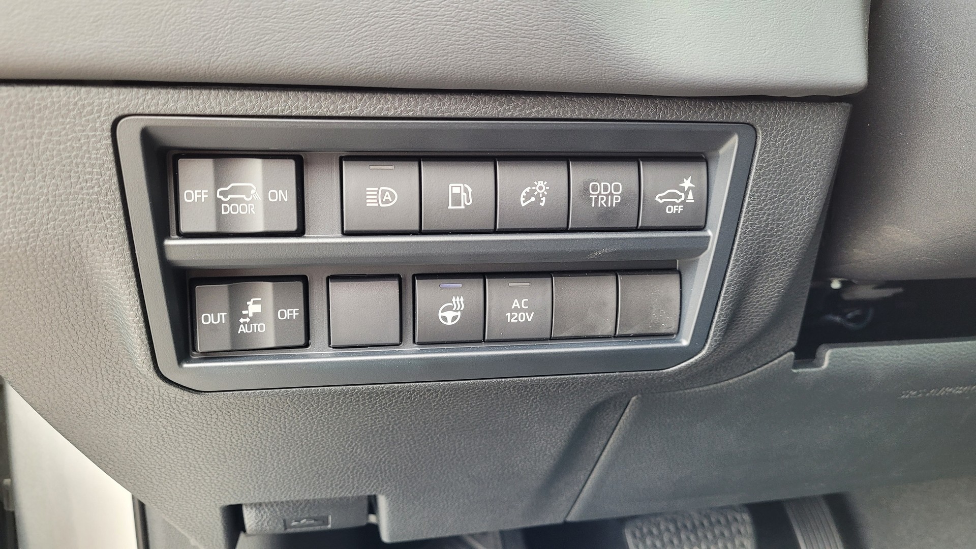 Driven: The 2023 Toyota Sequoia Packs 437 Hybrid Ponies And Looks Good Doing It