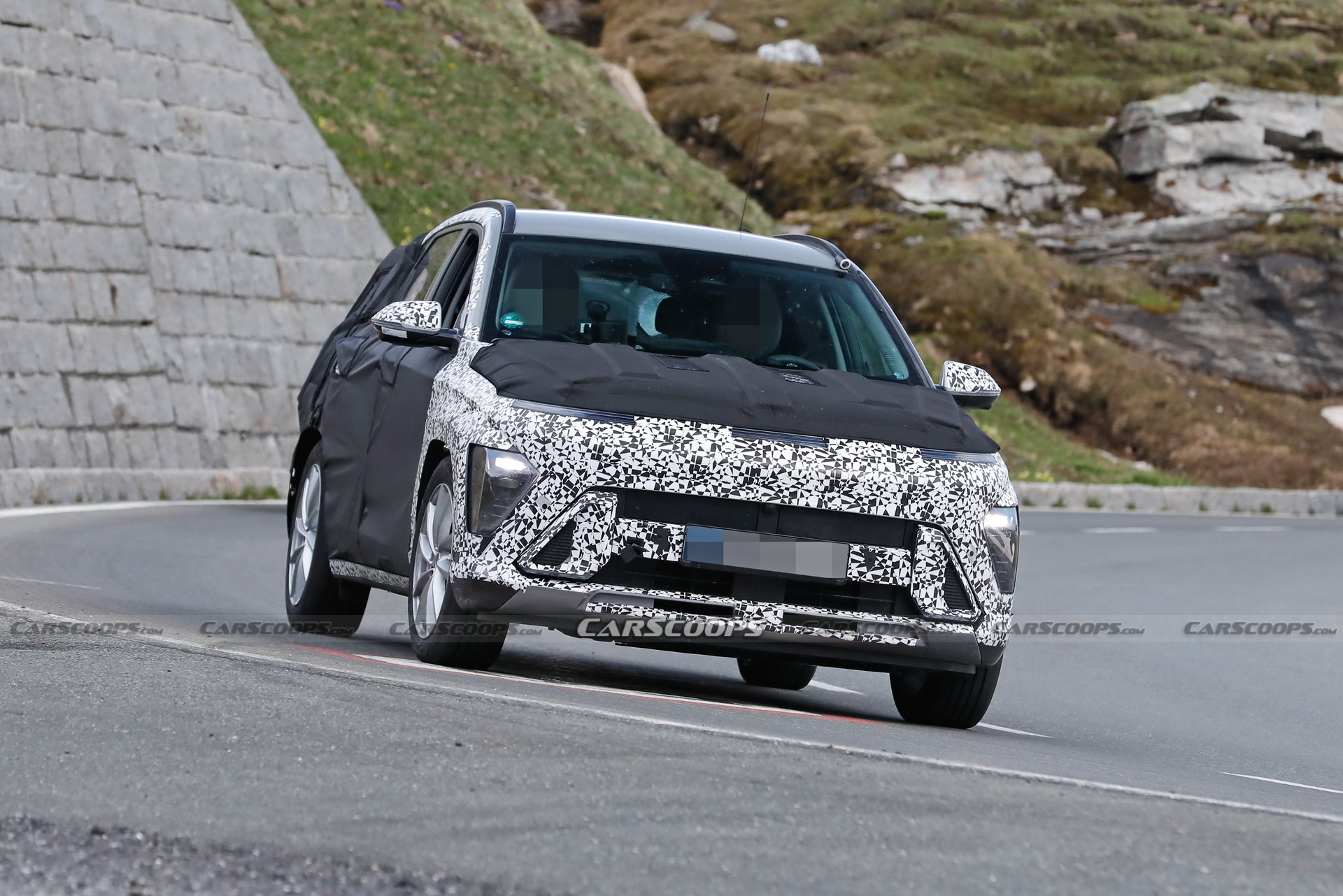 2024 Hyundai Kona Will Have Front Light Bar Just Like The Staria