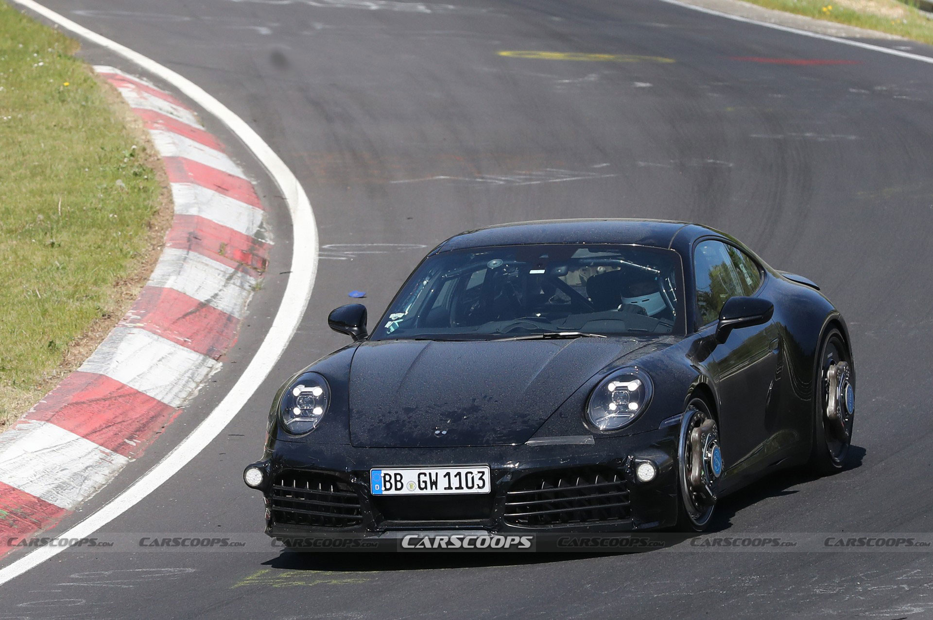 2024 Porsche 911 Spied Inside And Out, Will Sport Fully Digital Instrument Cluster