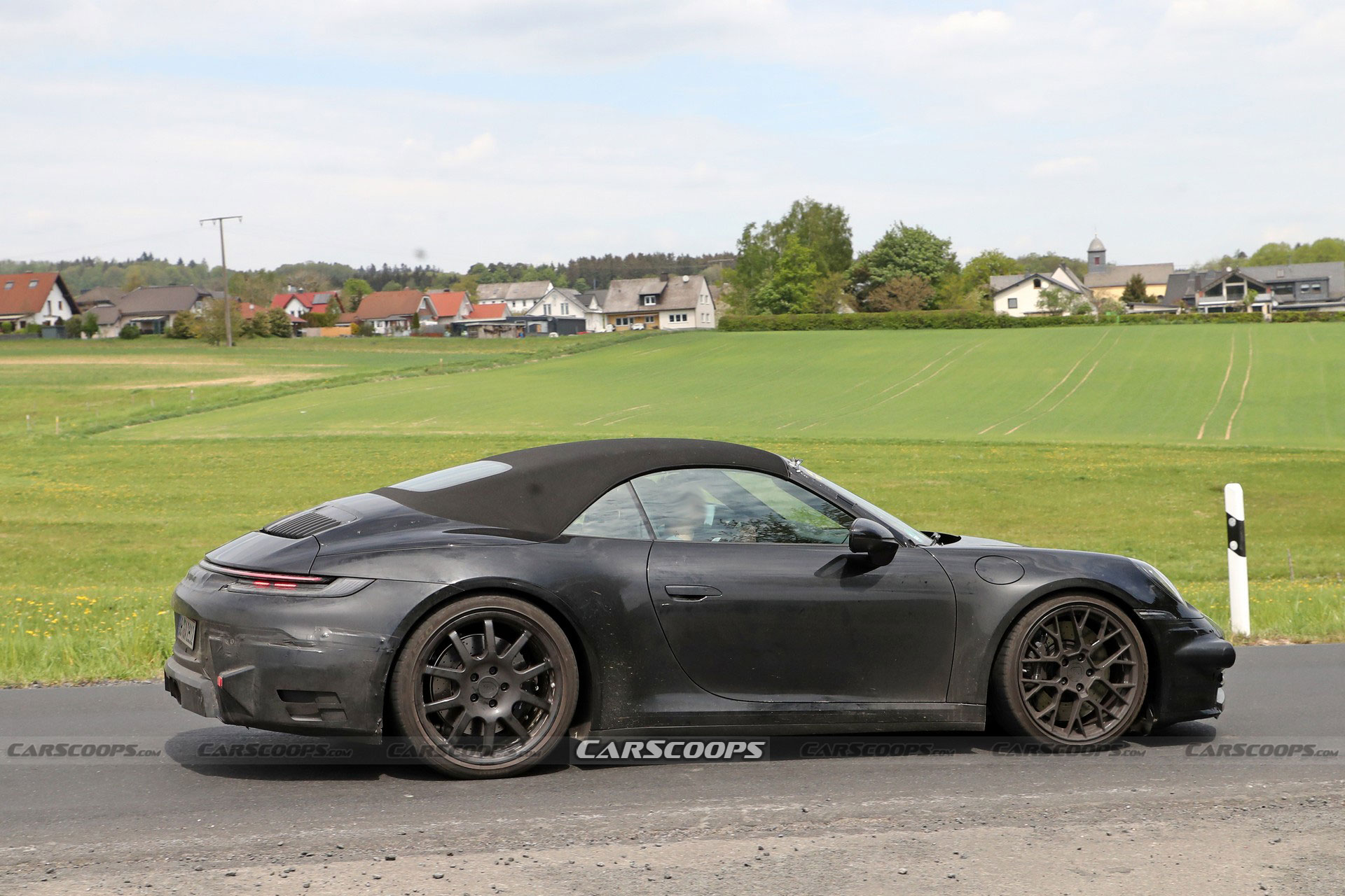 2024 Porsche 911 Spied Inside And Out, Will Sport Fully Digital Instrument Cluster