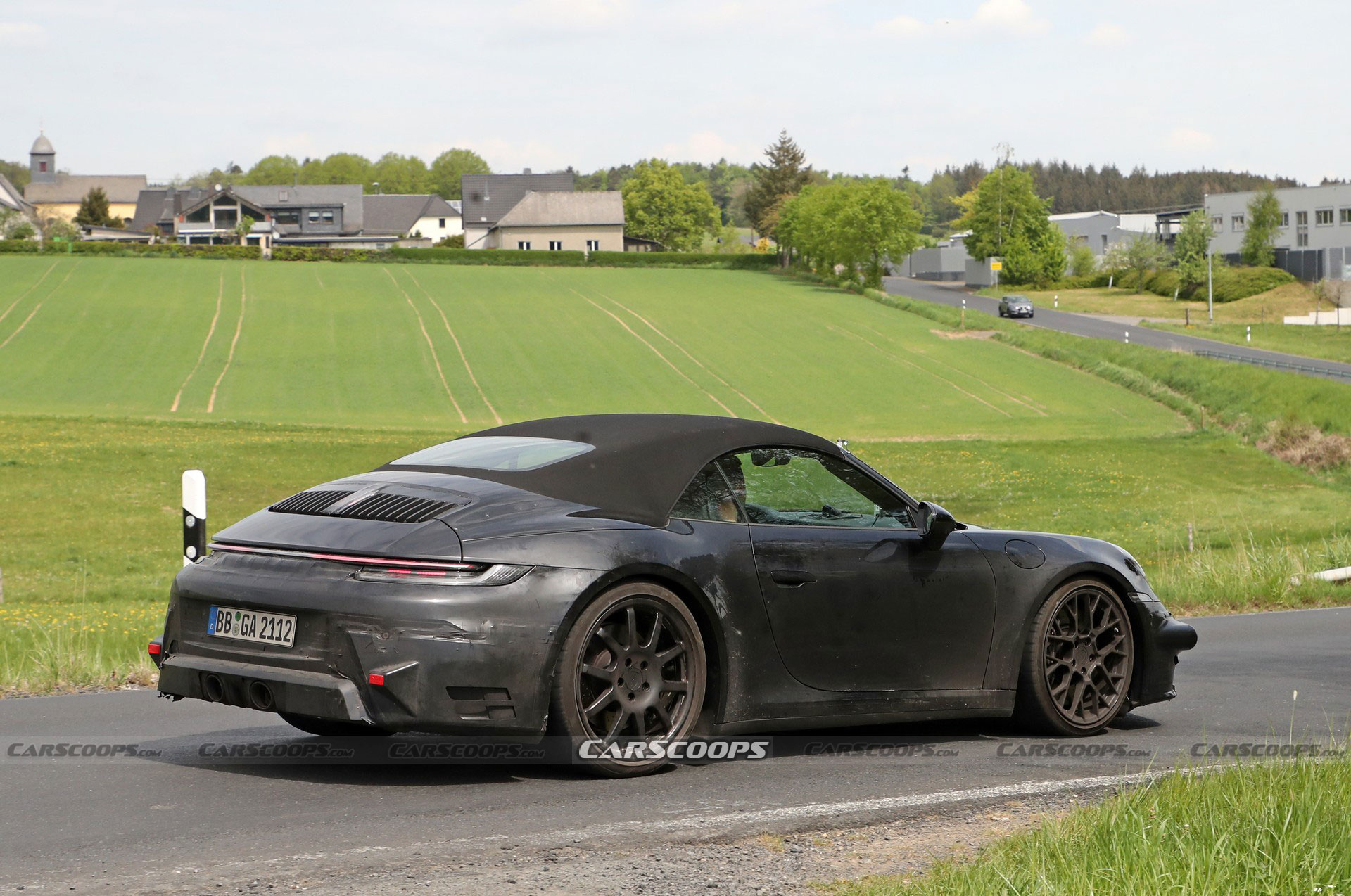 2024 Porsche 911 Spied Inside And Out, Will Sport Fully Digital Instrument Cluster