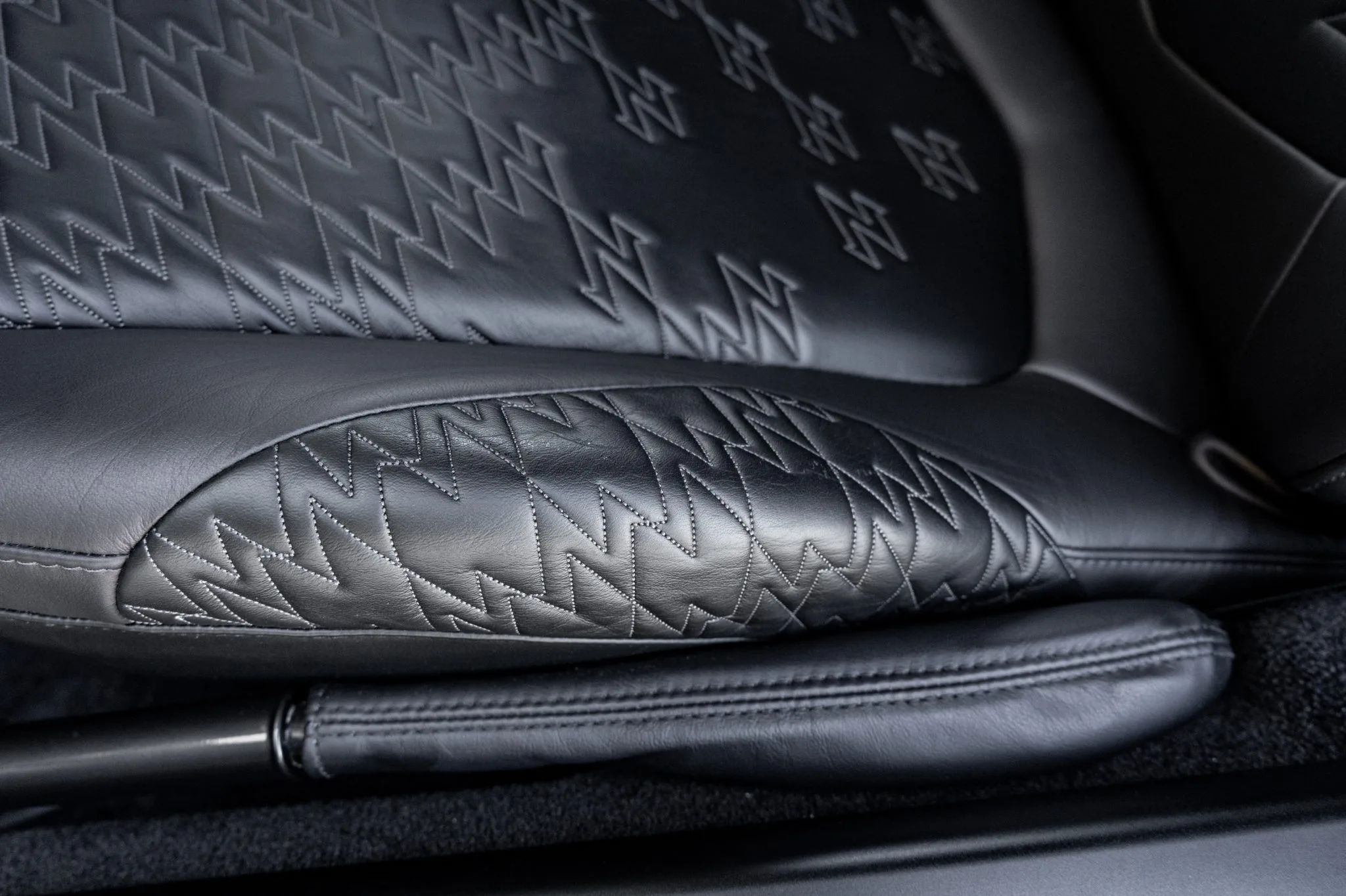 Does This Aston Martin Vanquish Zagato Shooting Brake Have Any Chance Of Cracking The $1M Mark?