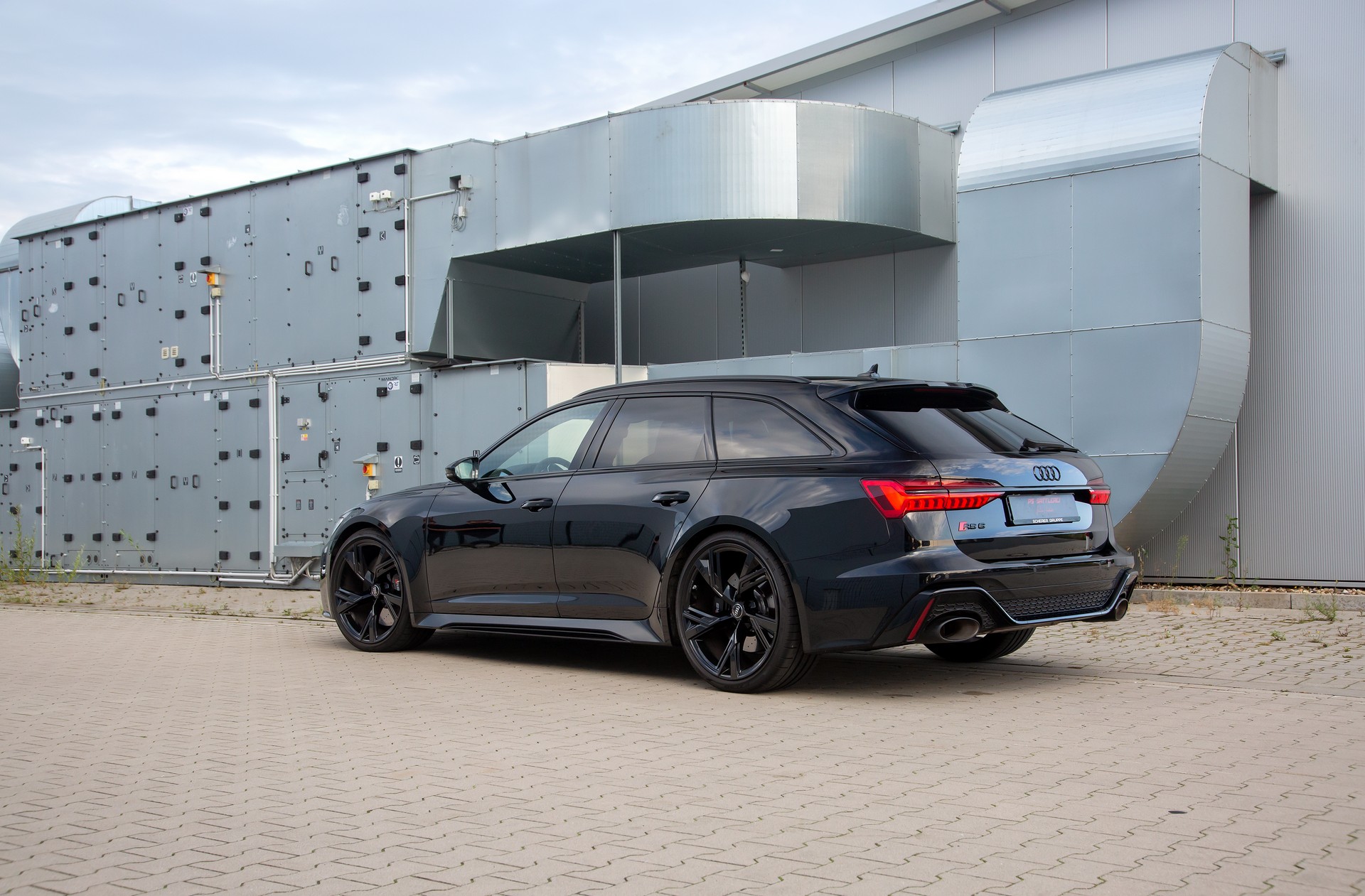 Alcantara Trim Has Transformed The Cabin Of This Audi RS6 Avant