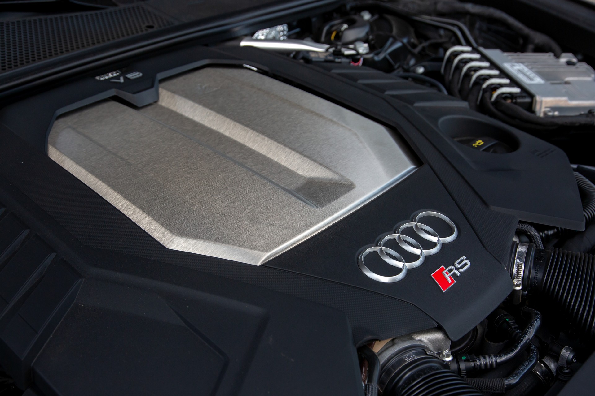 Alcantara Trim Has Transformed The Cabin Of This Audi RS6 Avant