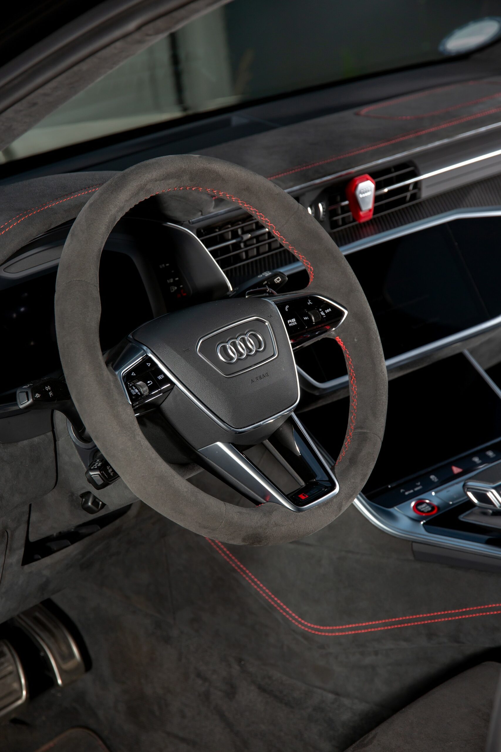 Alcantara Trim Has Transformed The Cabin Of This Audi RS6 Avant