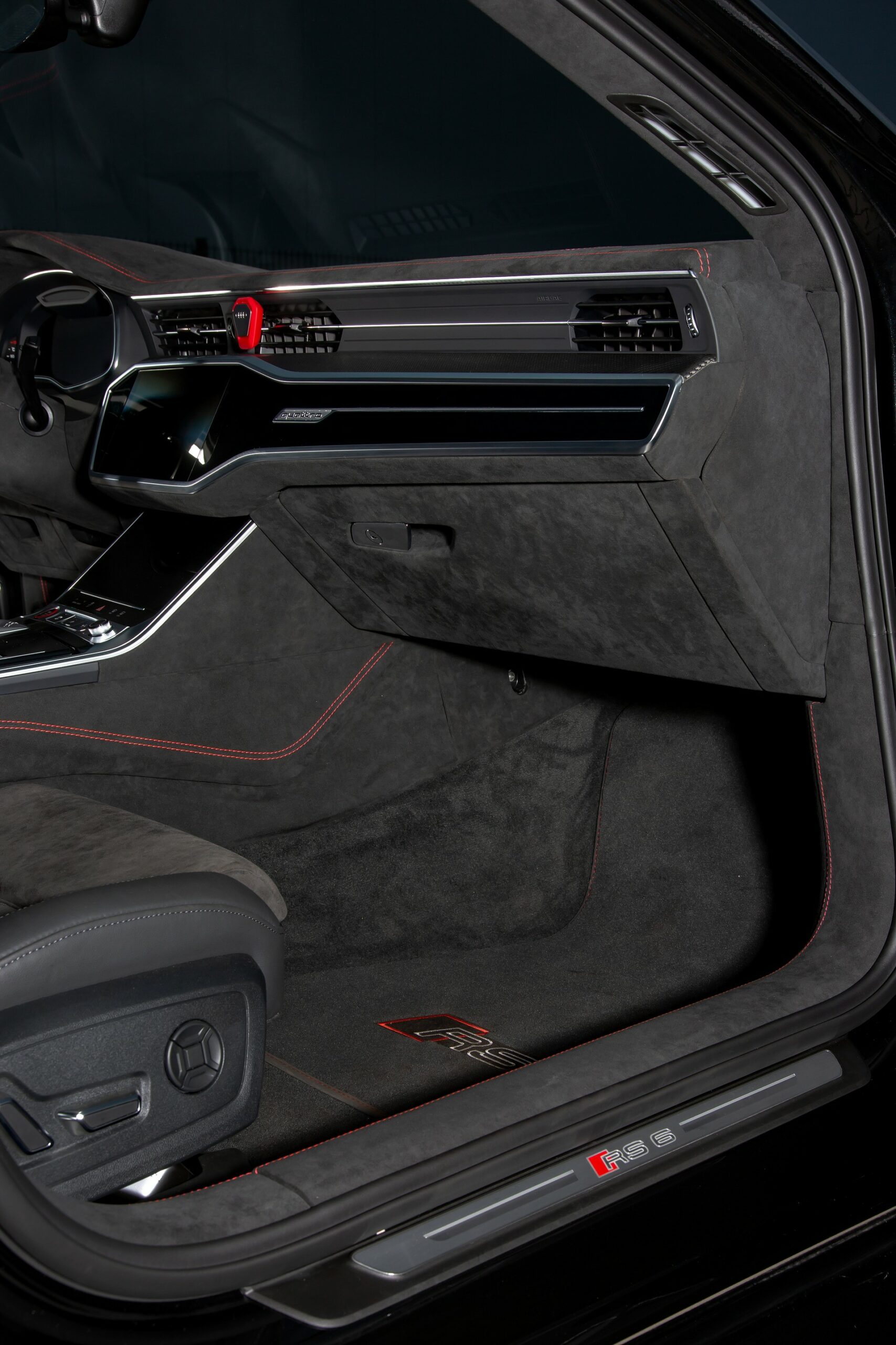 Alcantara Trim Has Transformed The Cabin Of This Audi RS6 Avant