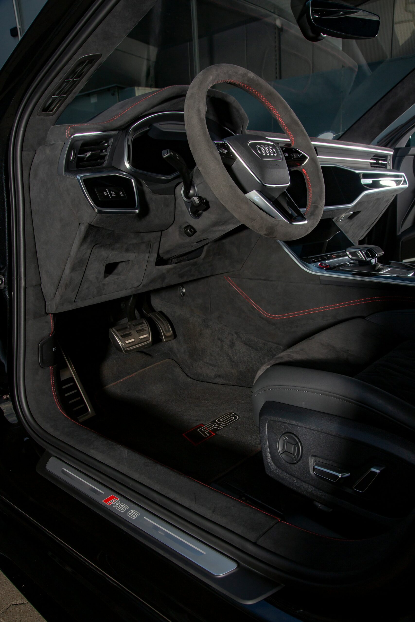 Alcantara Trim Has Transformed The Cabin Of This Audi RS6 Avant