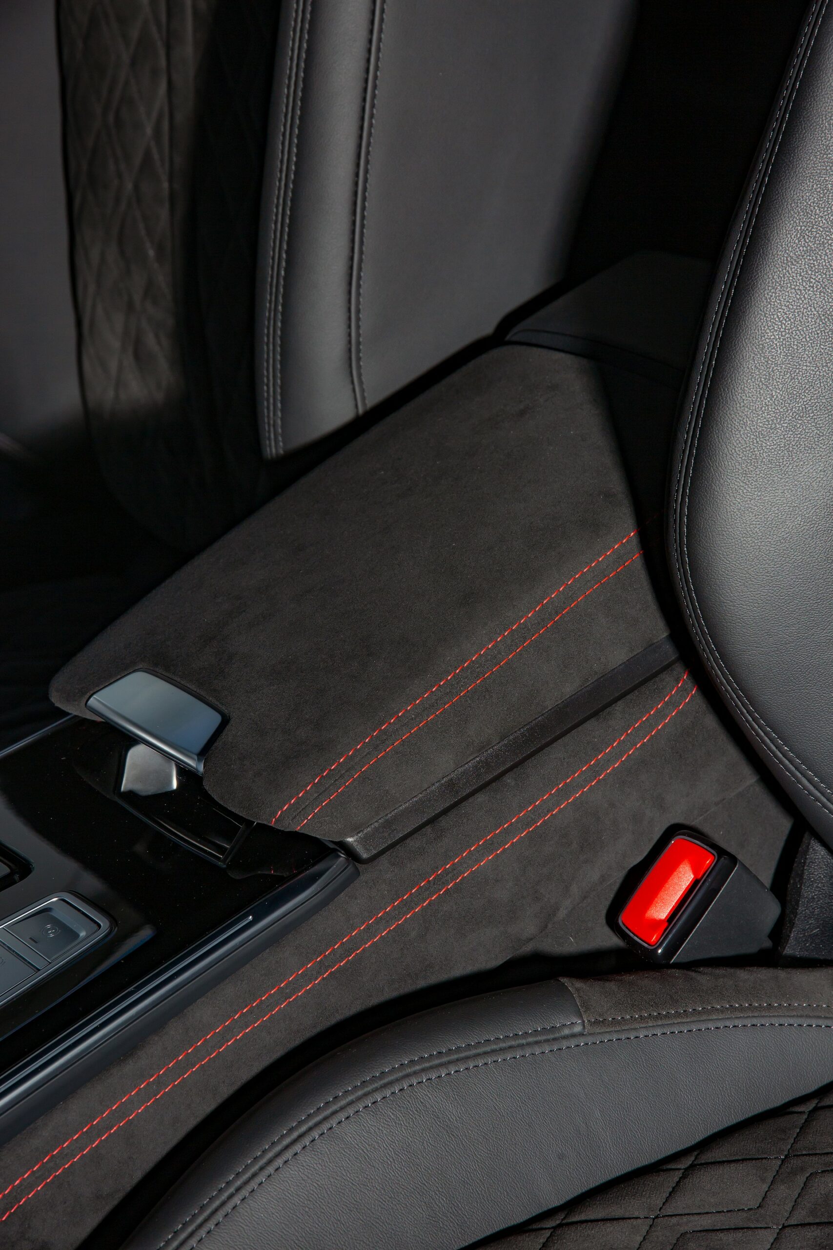 Alcantara Trim Has Transformed The Cabin Of This Audi RS6 Avant