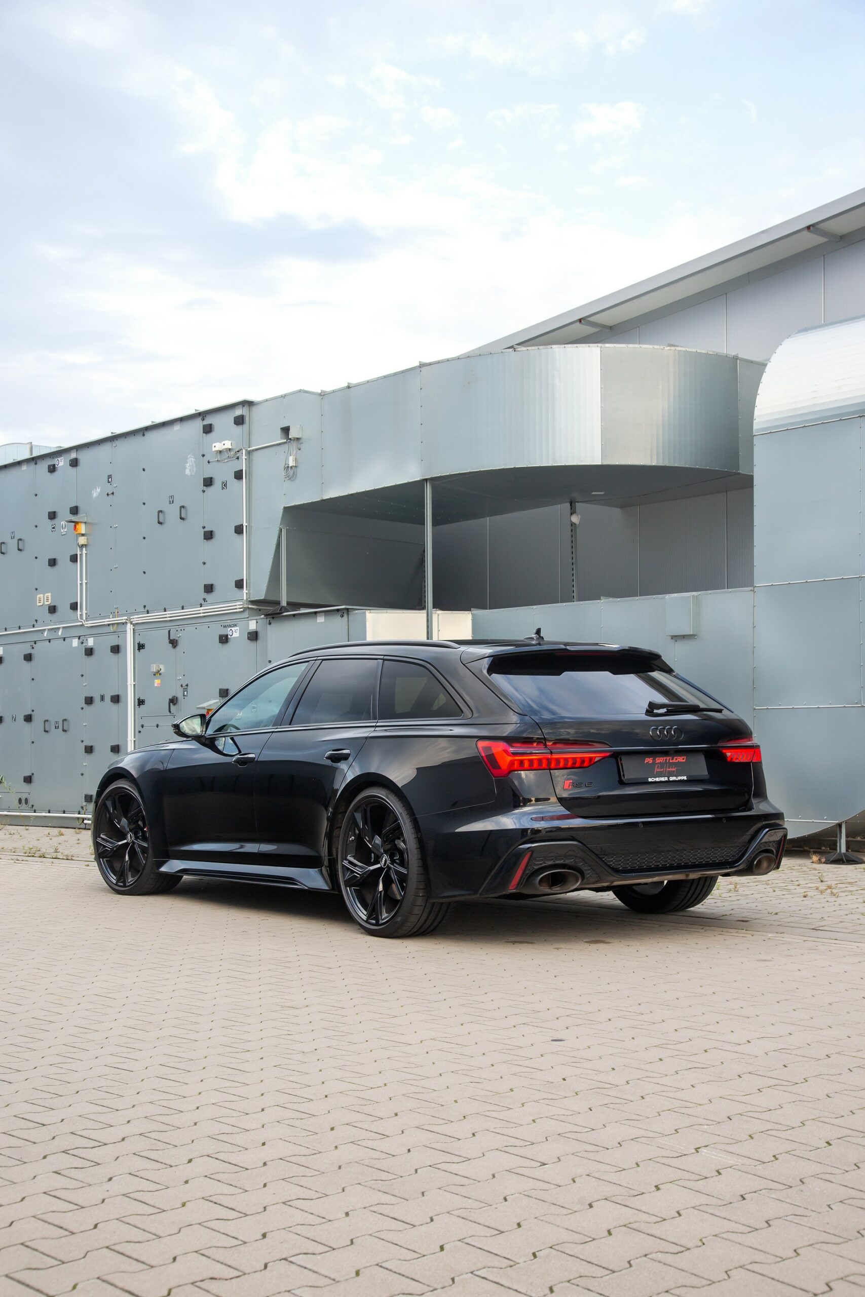 Alcantara Trim Has Transformed The Cabin Of This Audi RS6 Avant