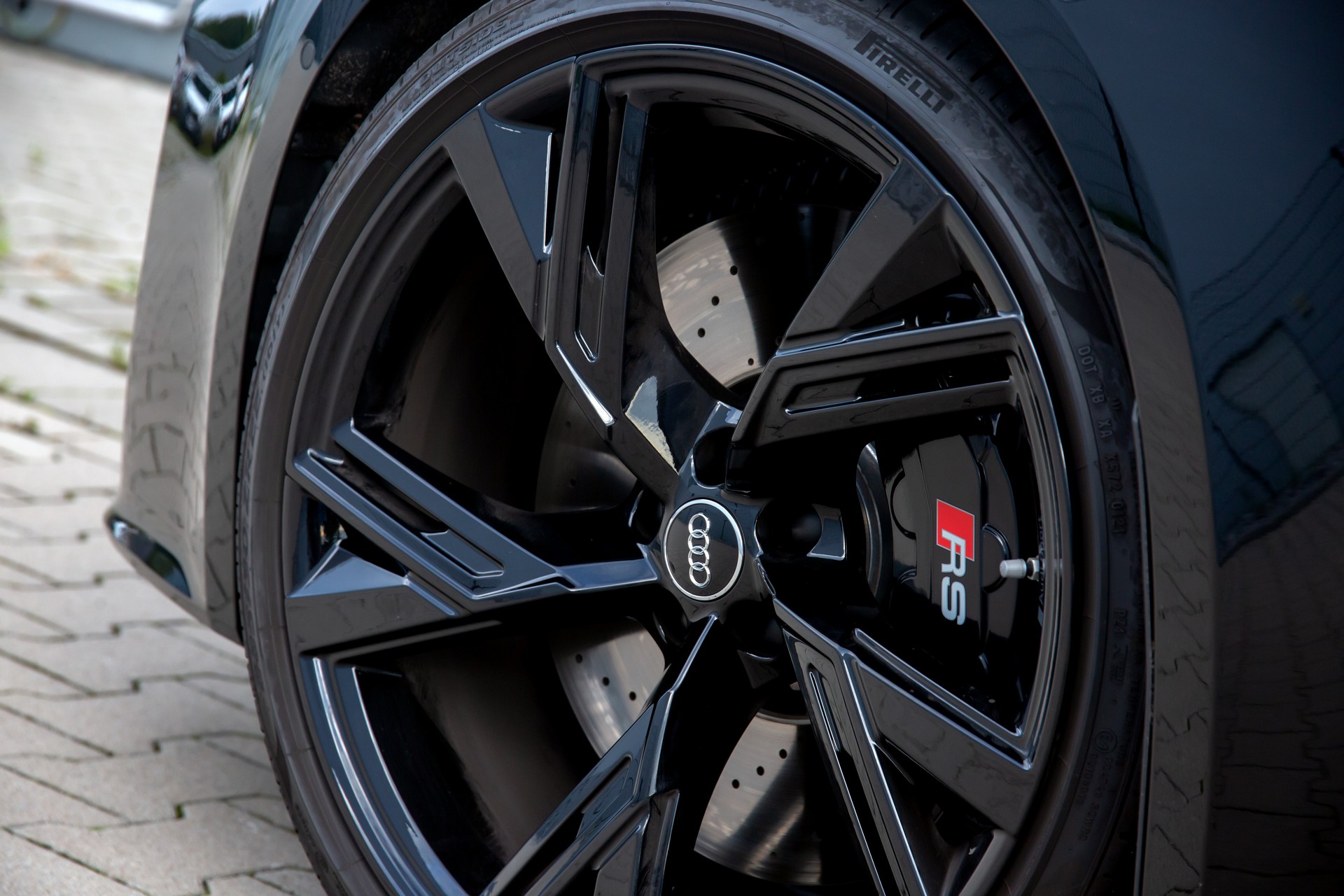 Alcantara Trim Has Transformed The Cabin Of This Audi RS6 Avant