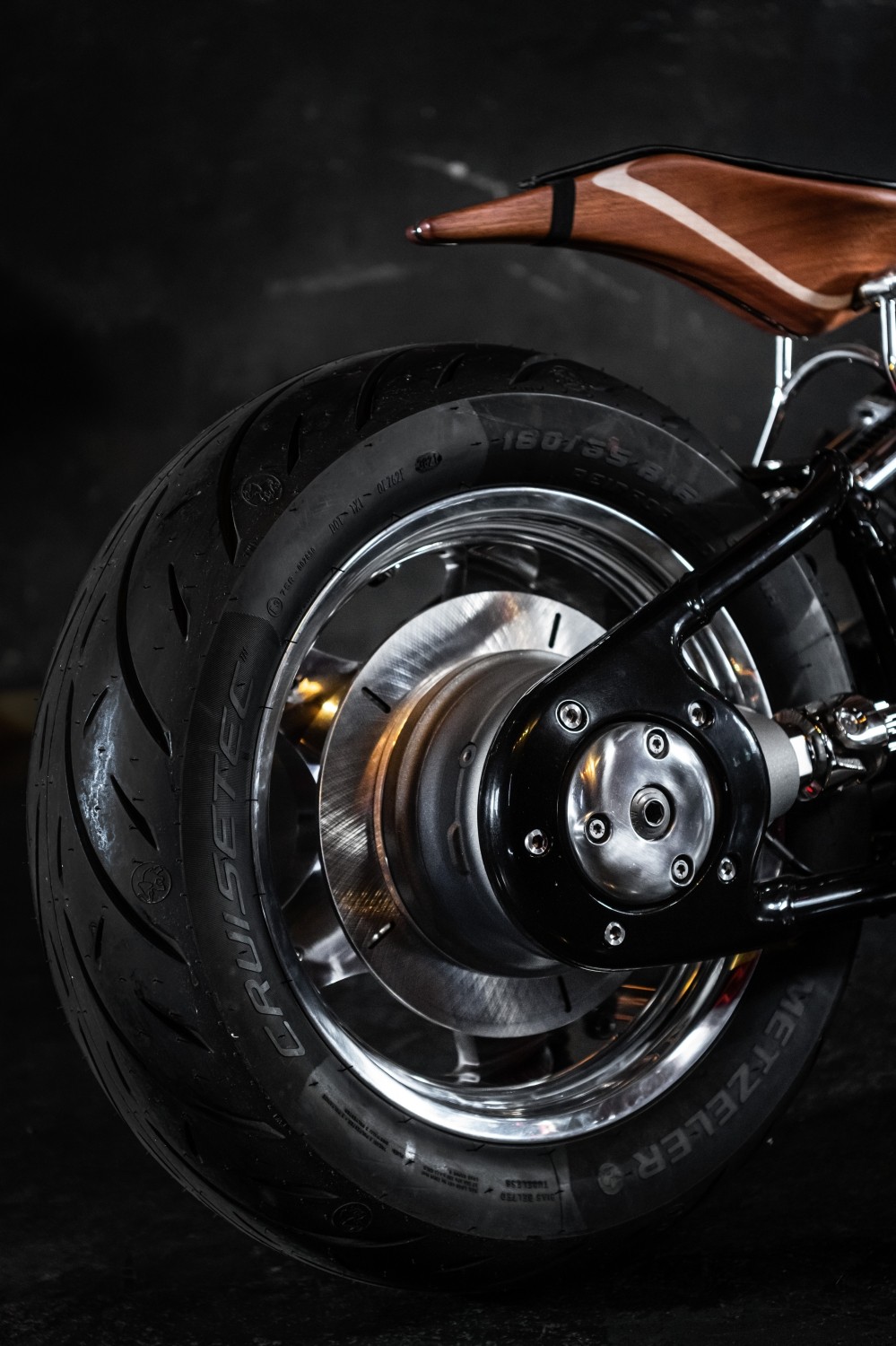 New BMW Motorrad R18 Magnifica Chopper Is A Piece Of Art