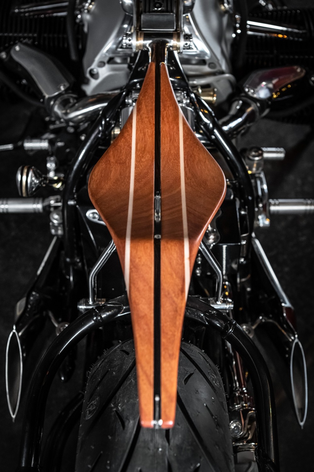 New BMW Motorrad R18 Magnifica Chopper Is A Piece Of Art