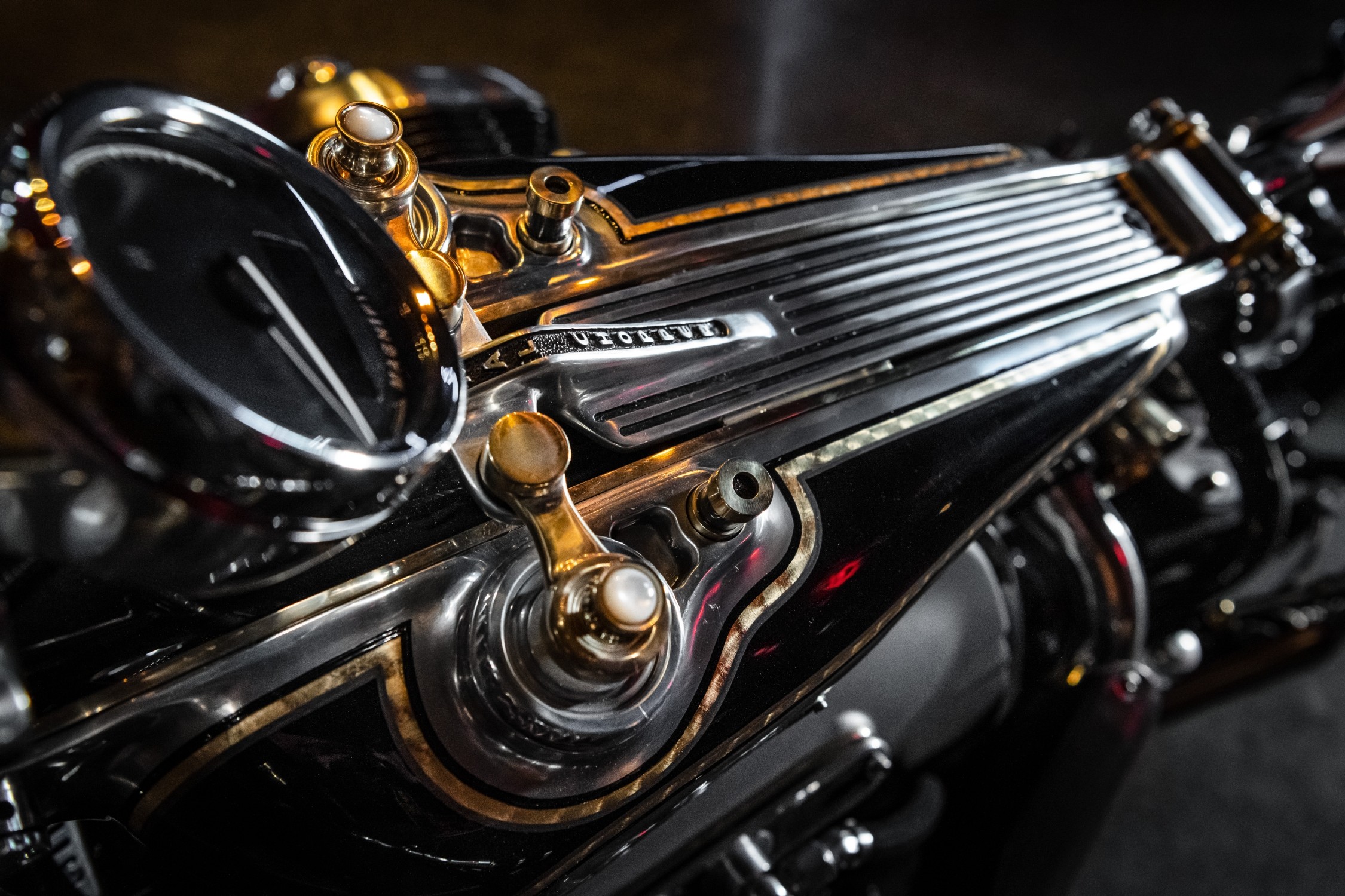 New BMW Motorrad R18 Magnifica Chopper Is A Piece Of Art