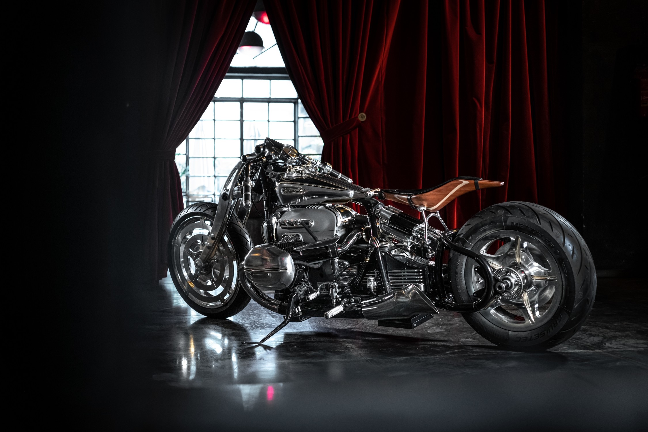 New BMW Motorrad R18 Magnifica Chopper Is A Piece Of Art